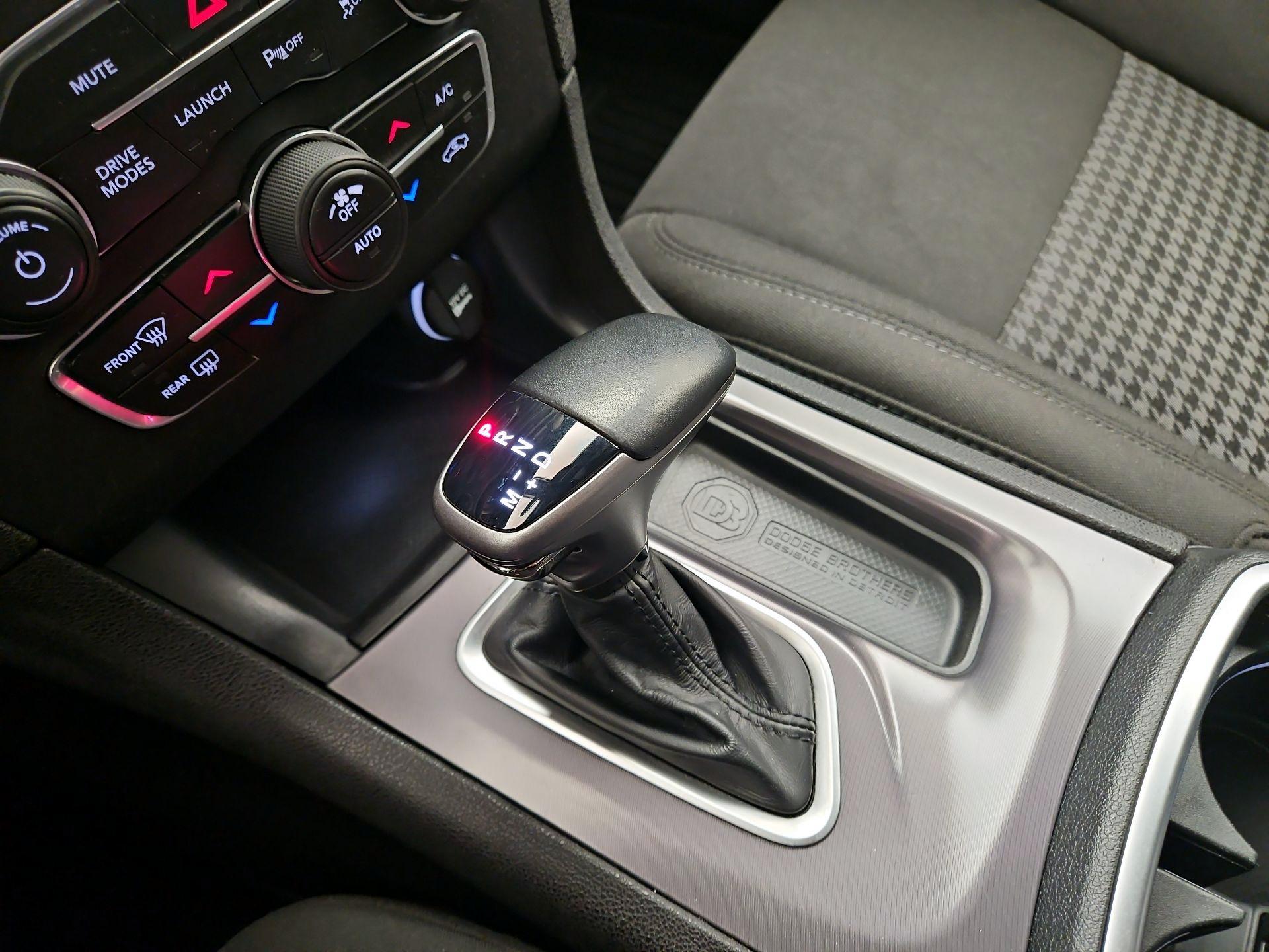 Thumbnail: 2020 Dodge Charger - 17
