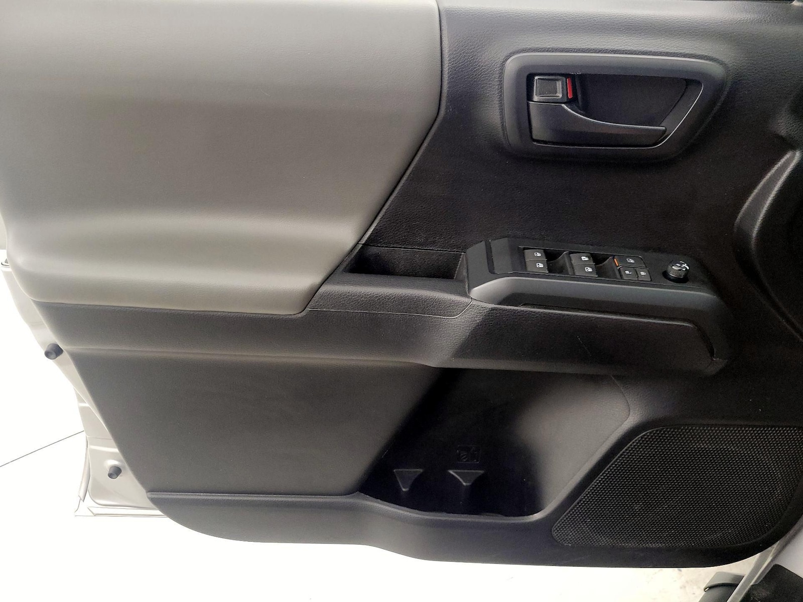 2021 Toyota Tacoma SR - Photo 13