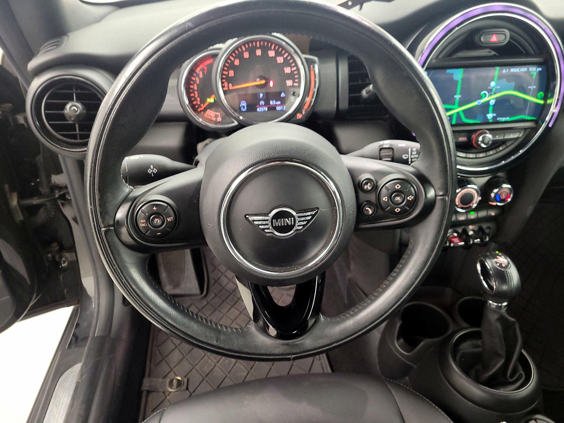 Thumbnail: 2019 MINI Cooper - 10