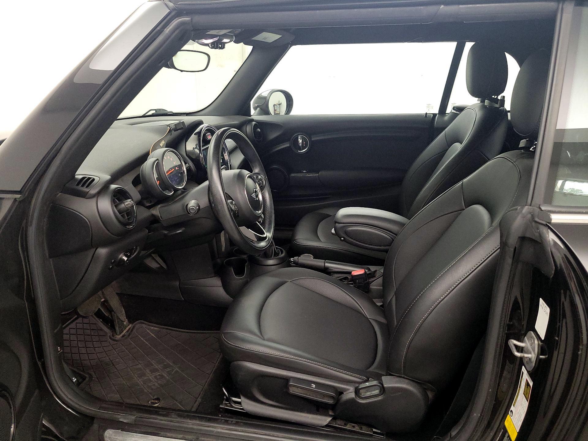 Thumbnail: 2019 MINI Cooper - 11