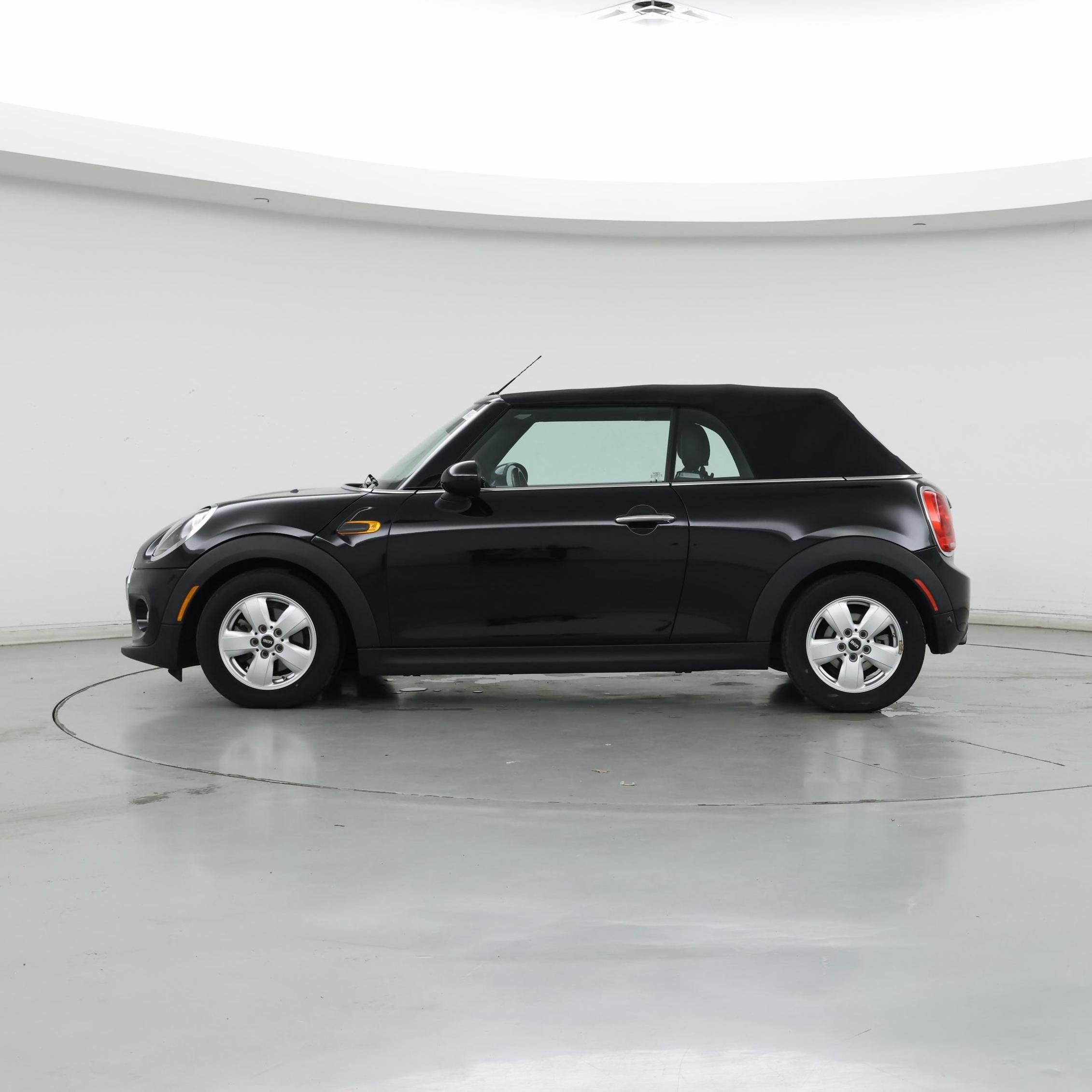 Thumbnail: 2019 MINI Cooper - 3