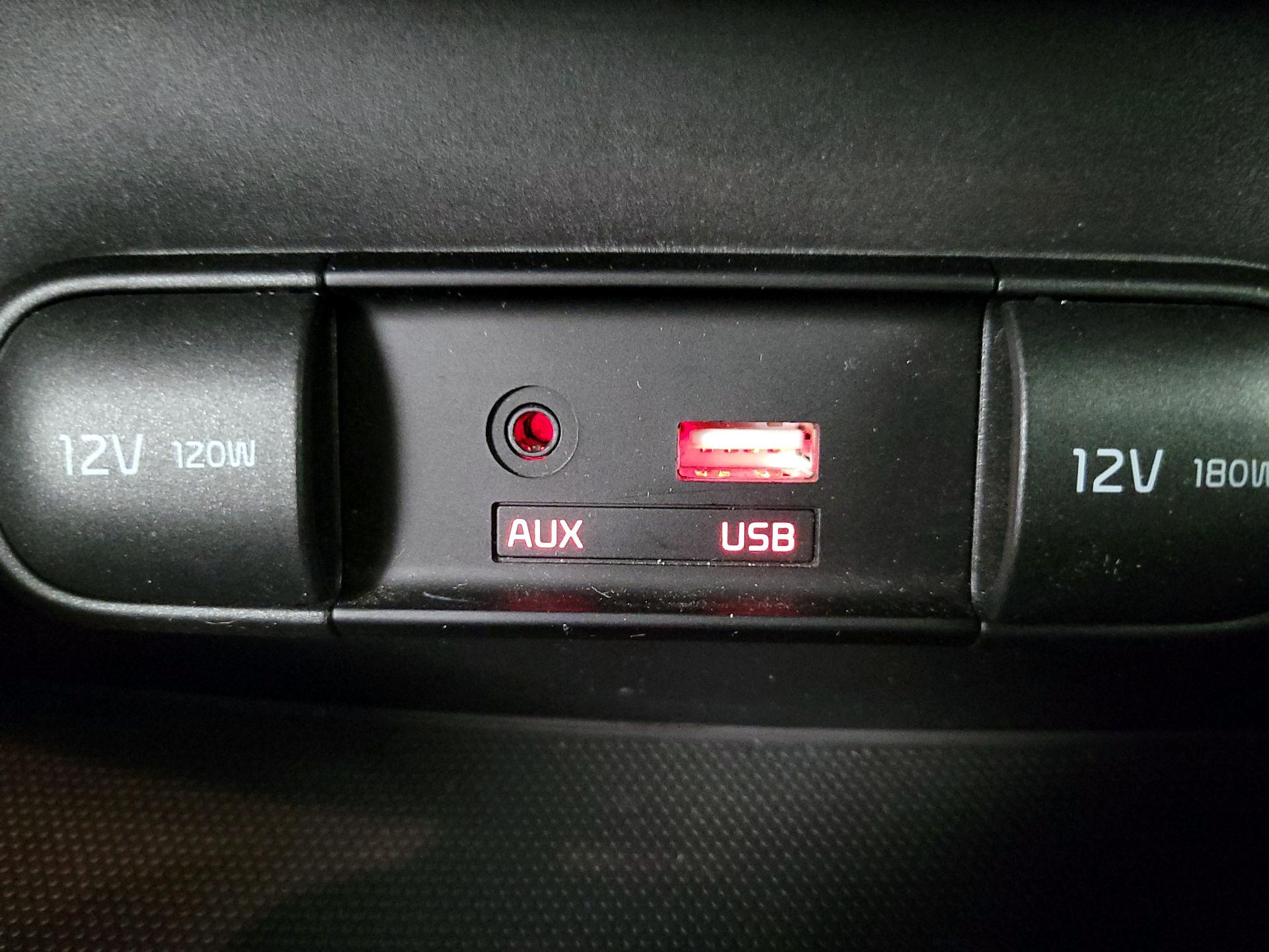 Thumbnail: 2016 Kia Soul - 18