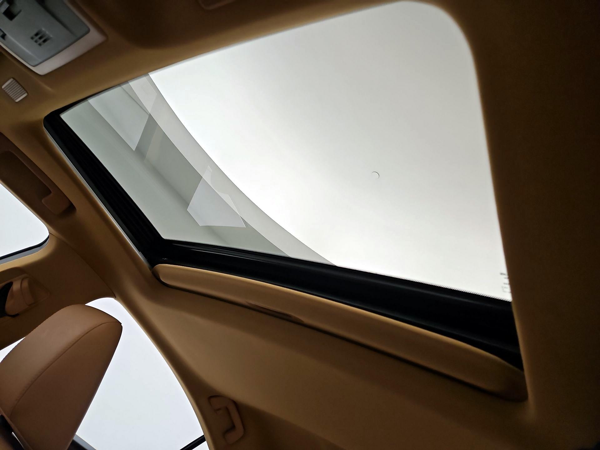 Thumbnail: 2024 Lexus ES - 19