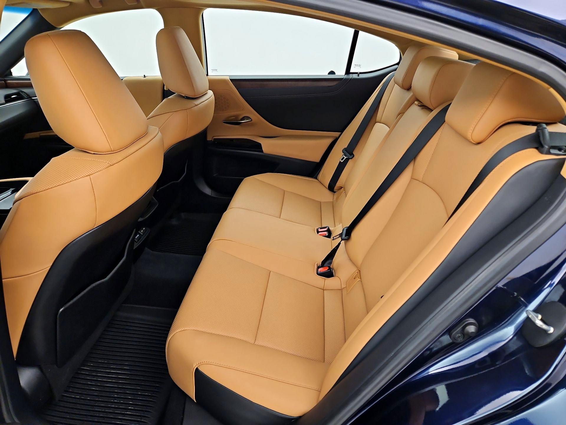 Thumbnail: 2024 Lexus ES - 20