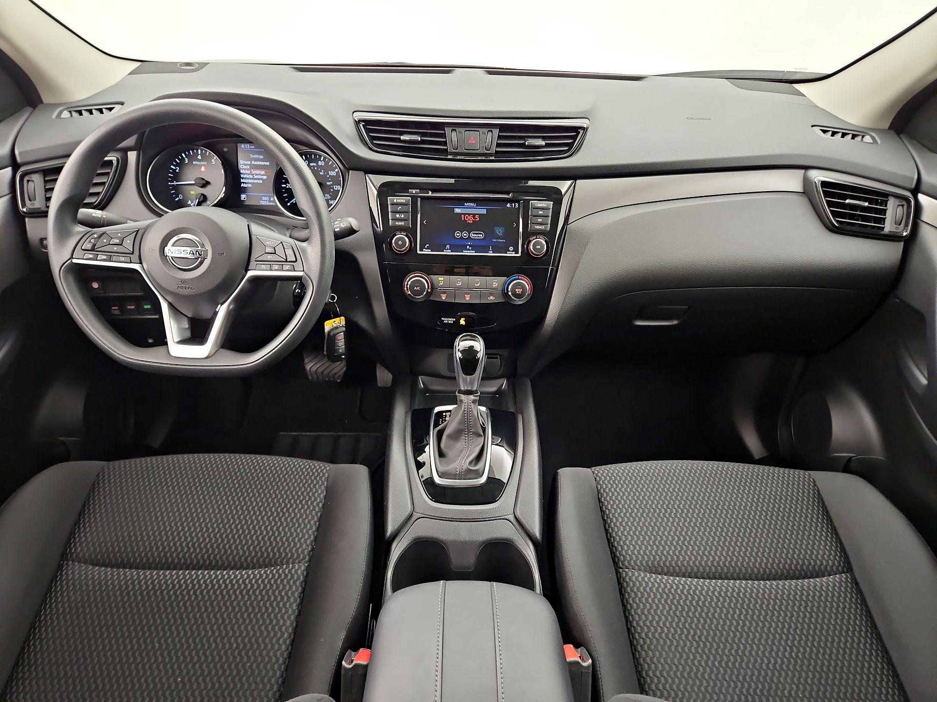 Thumbnail: 2020 Nissan Rogue Sport - 9