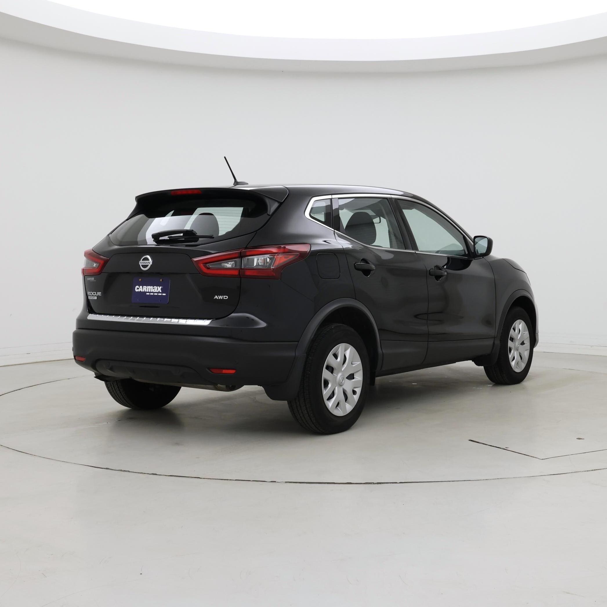 Thumbnail: 2020 Nissan Rogue Sport - 8