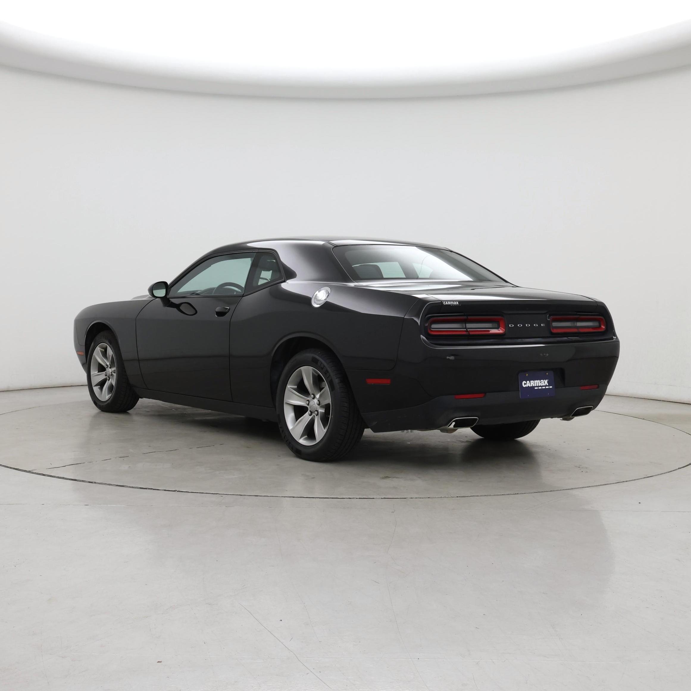 Thumbnail: 2016 Dodge Challenger - 2