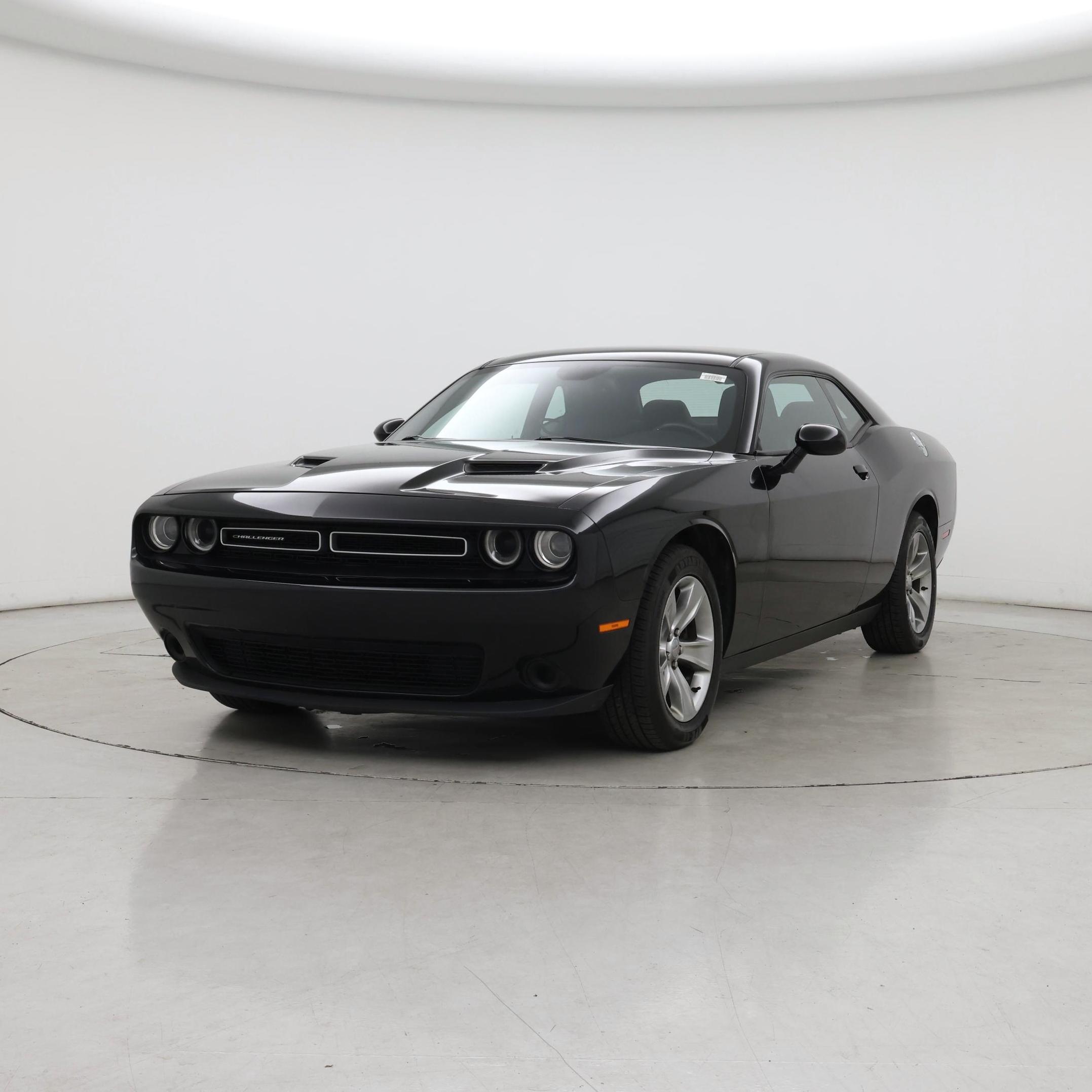 Thumbnail: 2016 Dodge Challenger - 4
