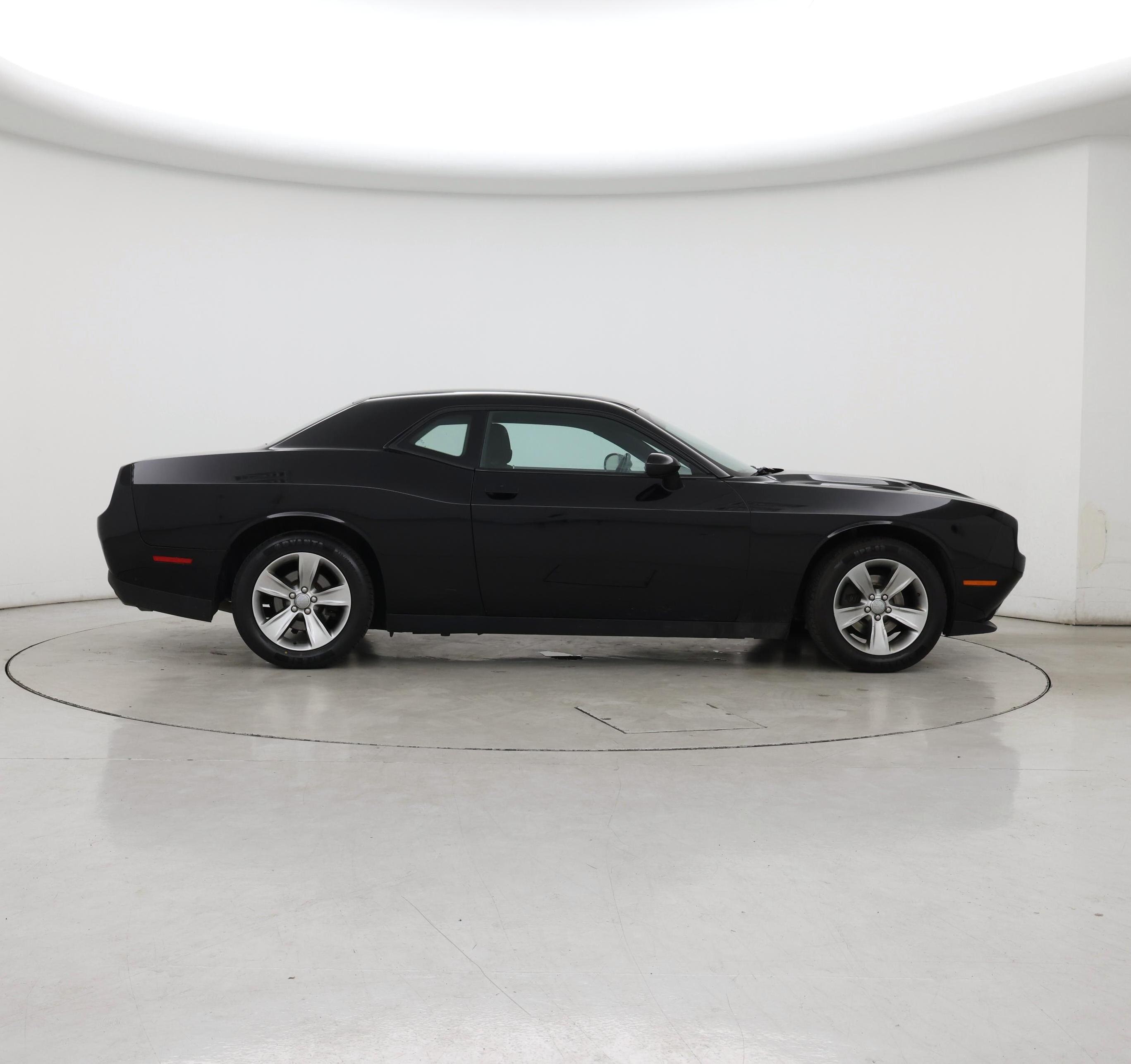 Thumbnail: 2016 Dodge Challenger - 7