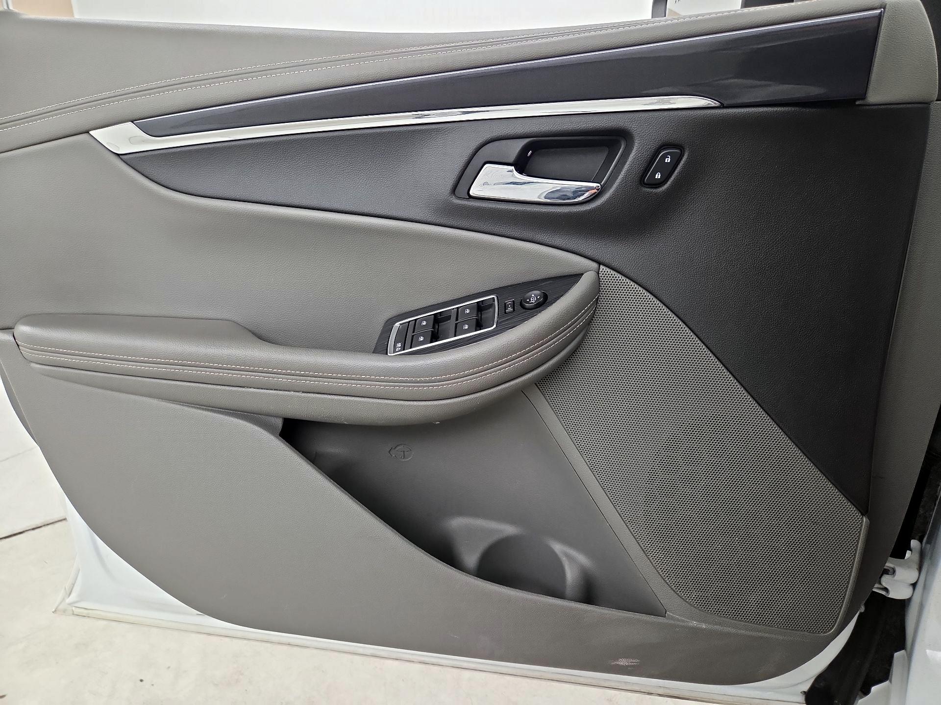 Thumbnail: 2016 Chevrolet Impala - 12