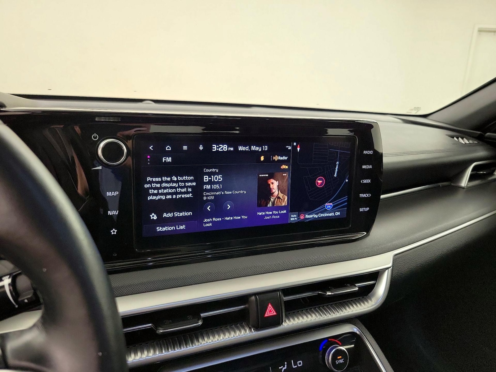 2024 Kia K5 GT-Line - Photo 17