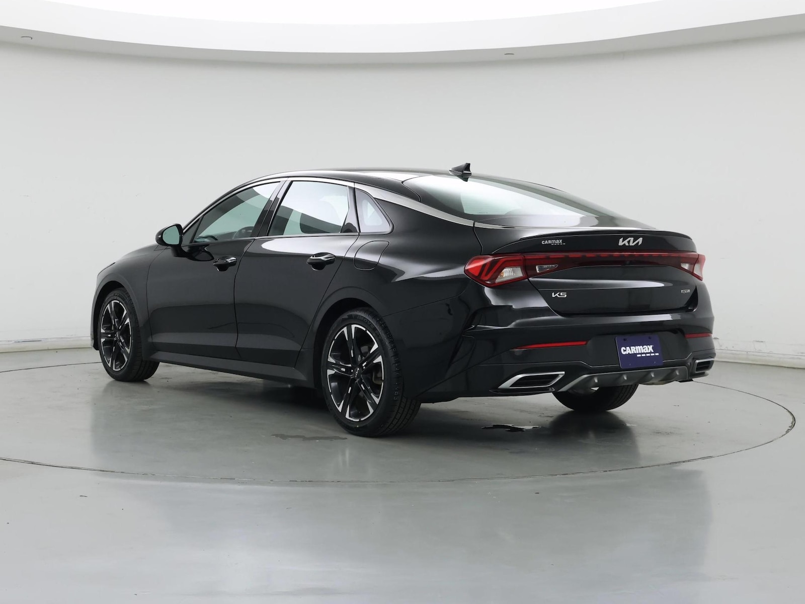 2024 Kia K5 GT-Line - Photo 3