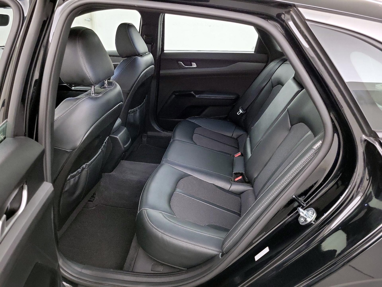 2024 Kia K5 GT-Line - Photo 22