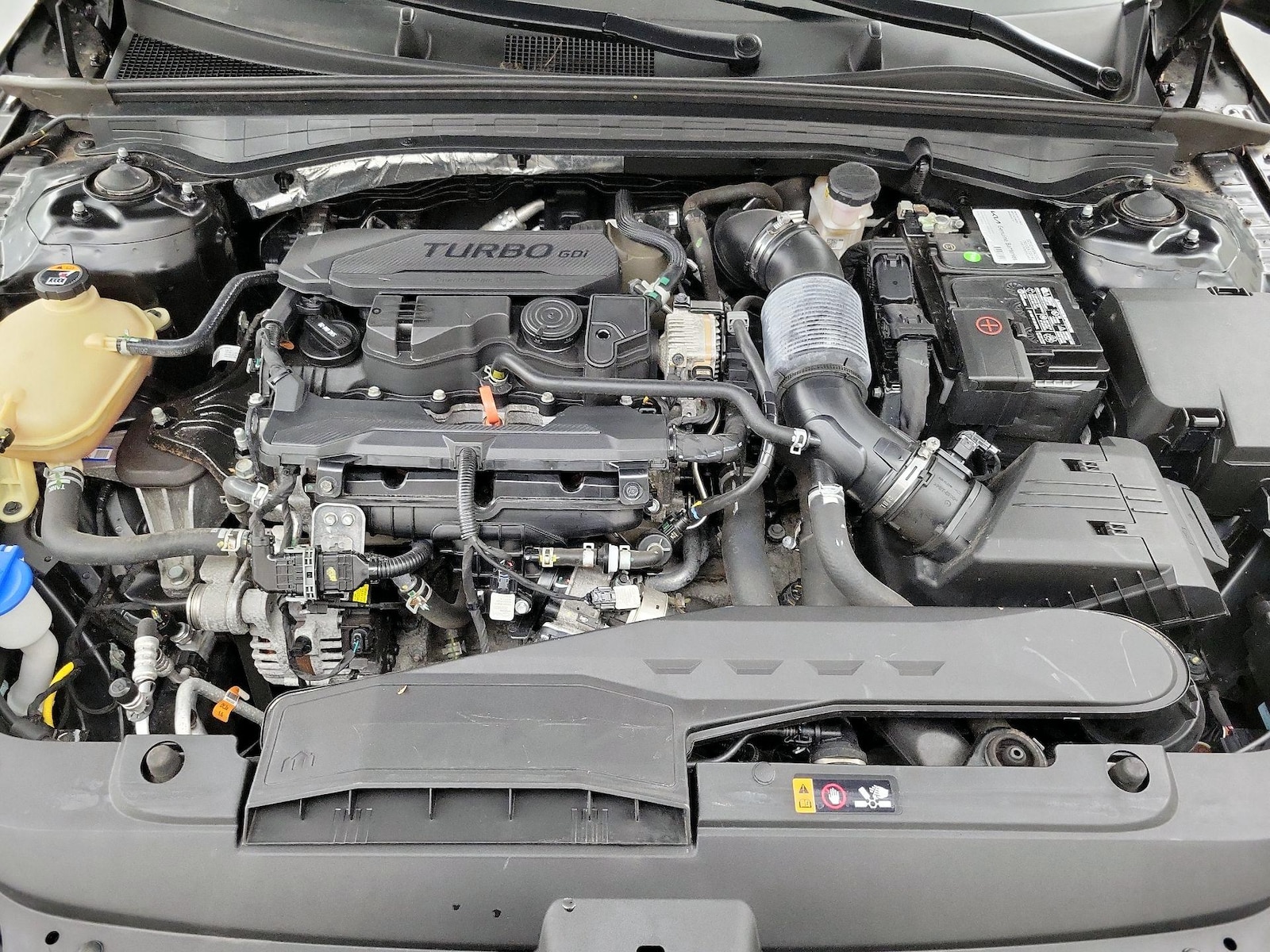 2024 Kia K5 GT-Line - Photo 24