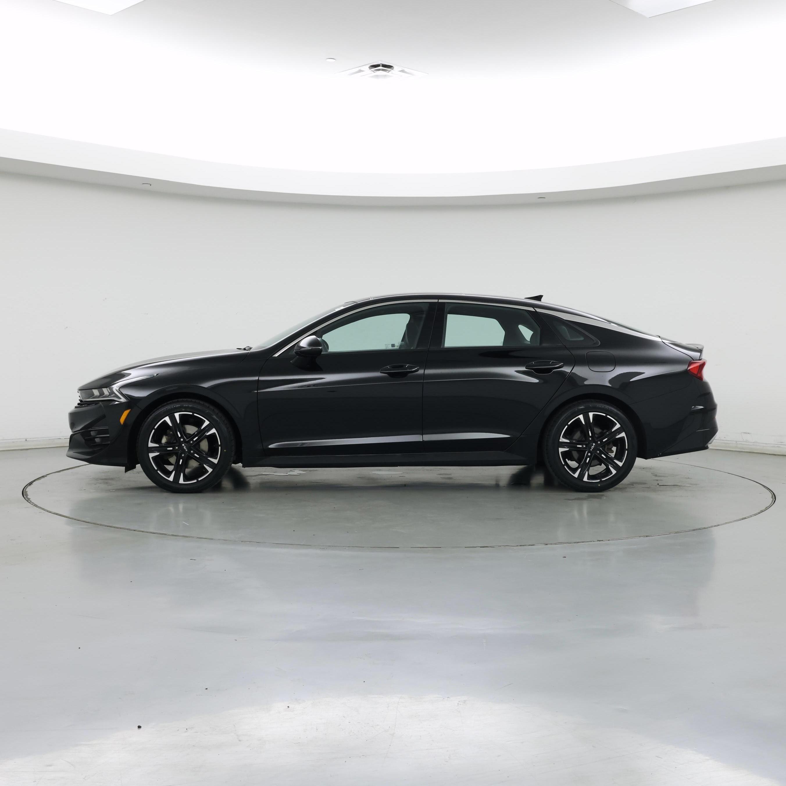 Thumbnail: 2024 Kia K5 - 3