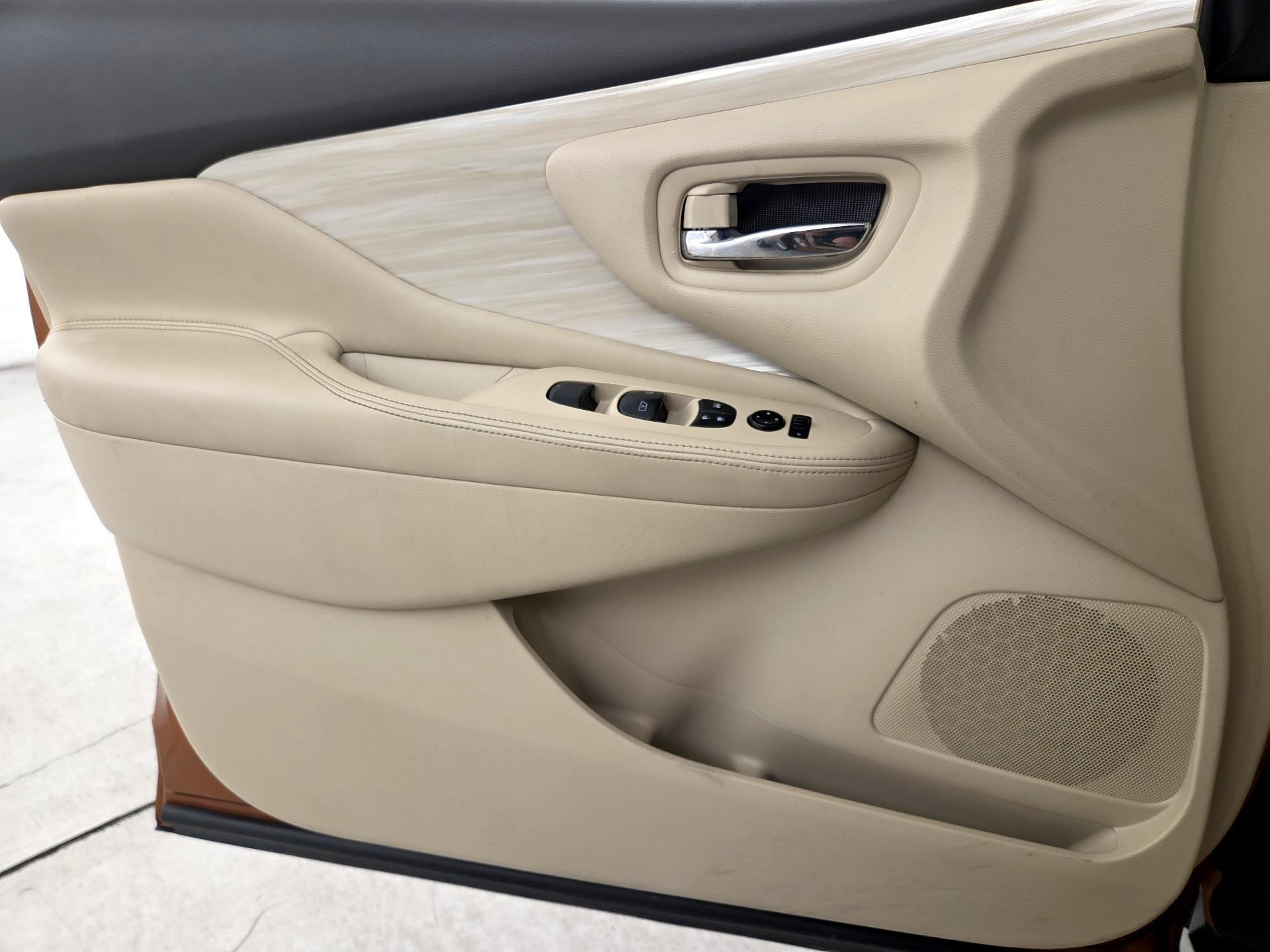 Thumbnail: 2015 Nissan Murano - 10