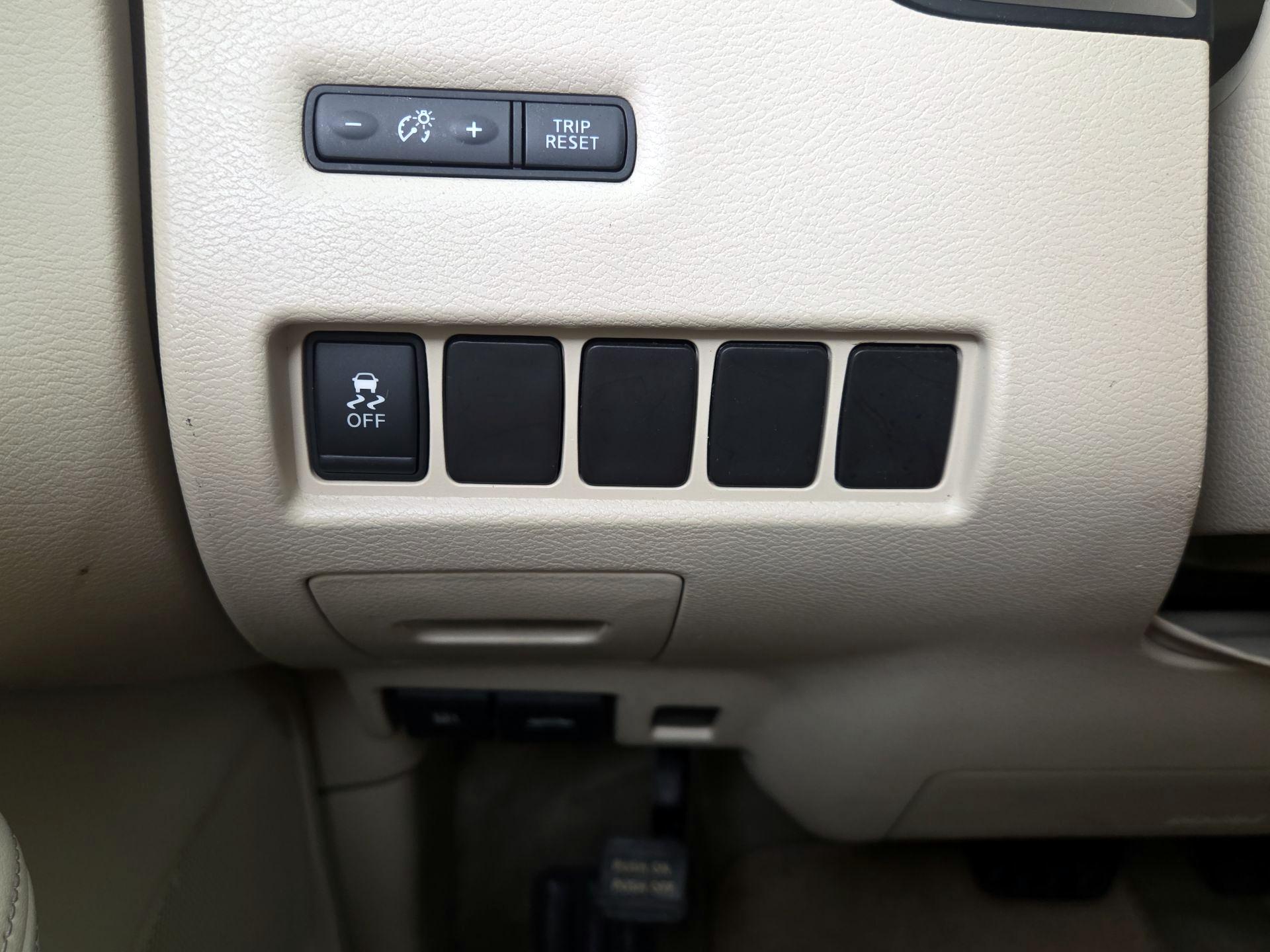 Thumbnail: 2015 Nissan Murano - 11