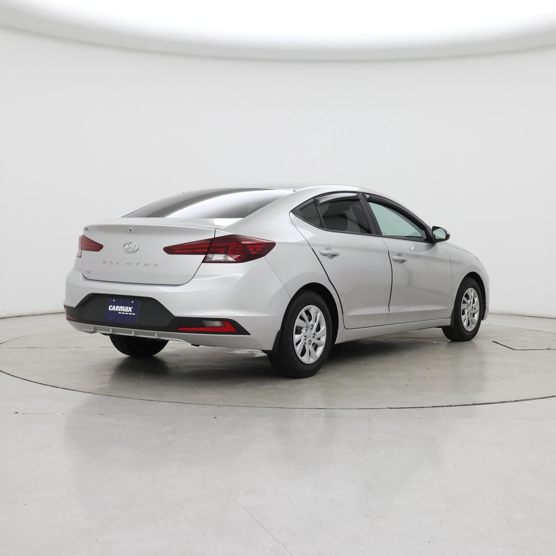 Thumbnail: 2019 Hyundai Elantra - 8