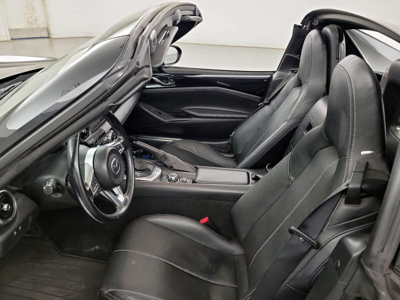 2021 Mazda MX-5 Miata RF Grand Touring - Photo 10