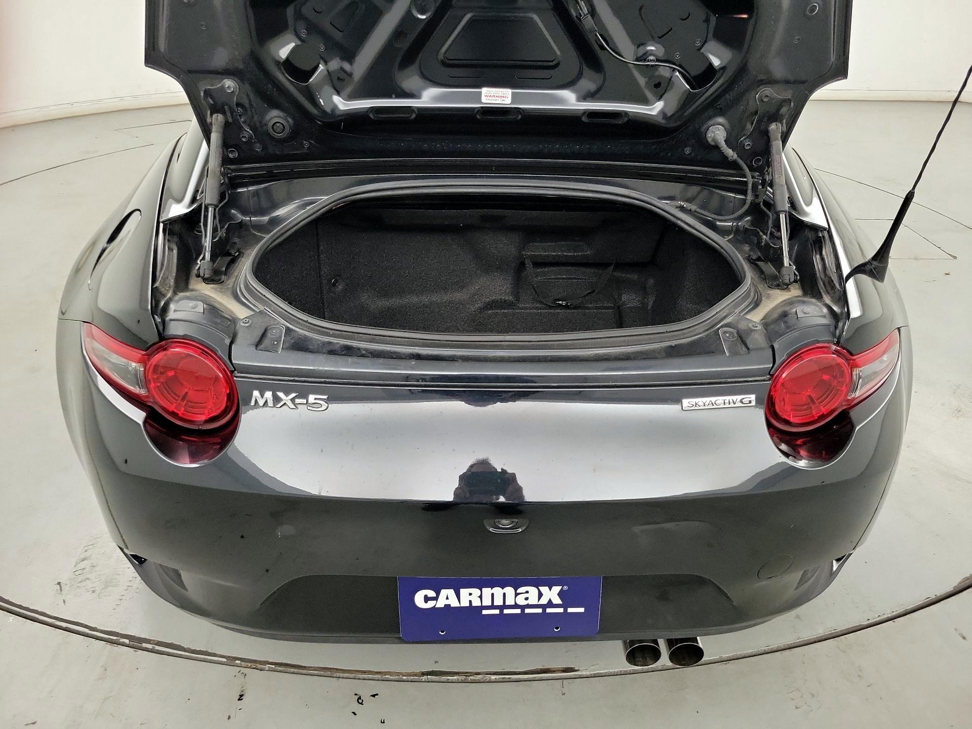 Thumbnail: 2021 Mazda MX-5 Miata - 18
