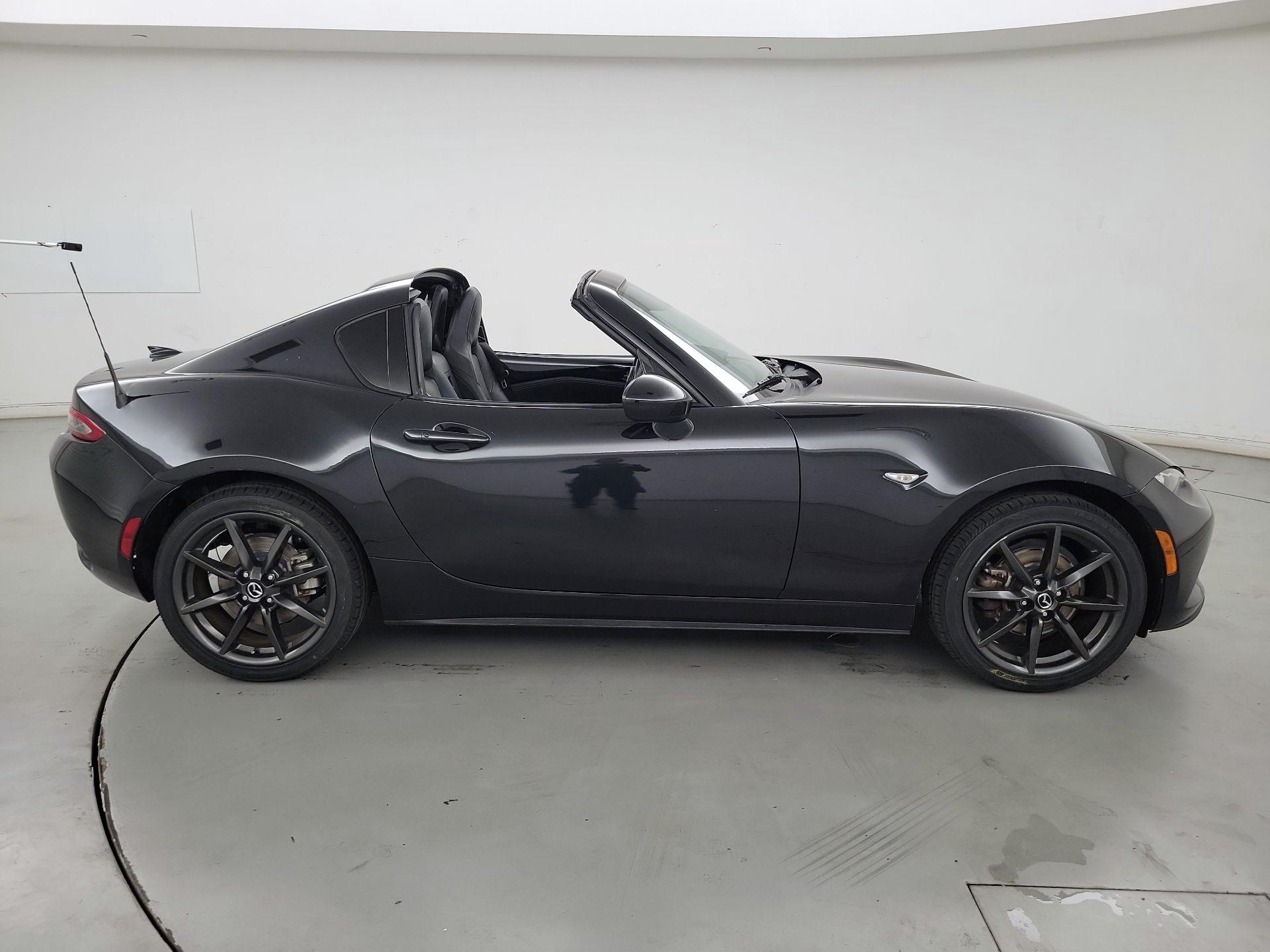 Thumbnail: 2021 Mazda MX-5 Miata - 4