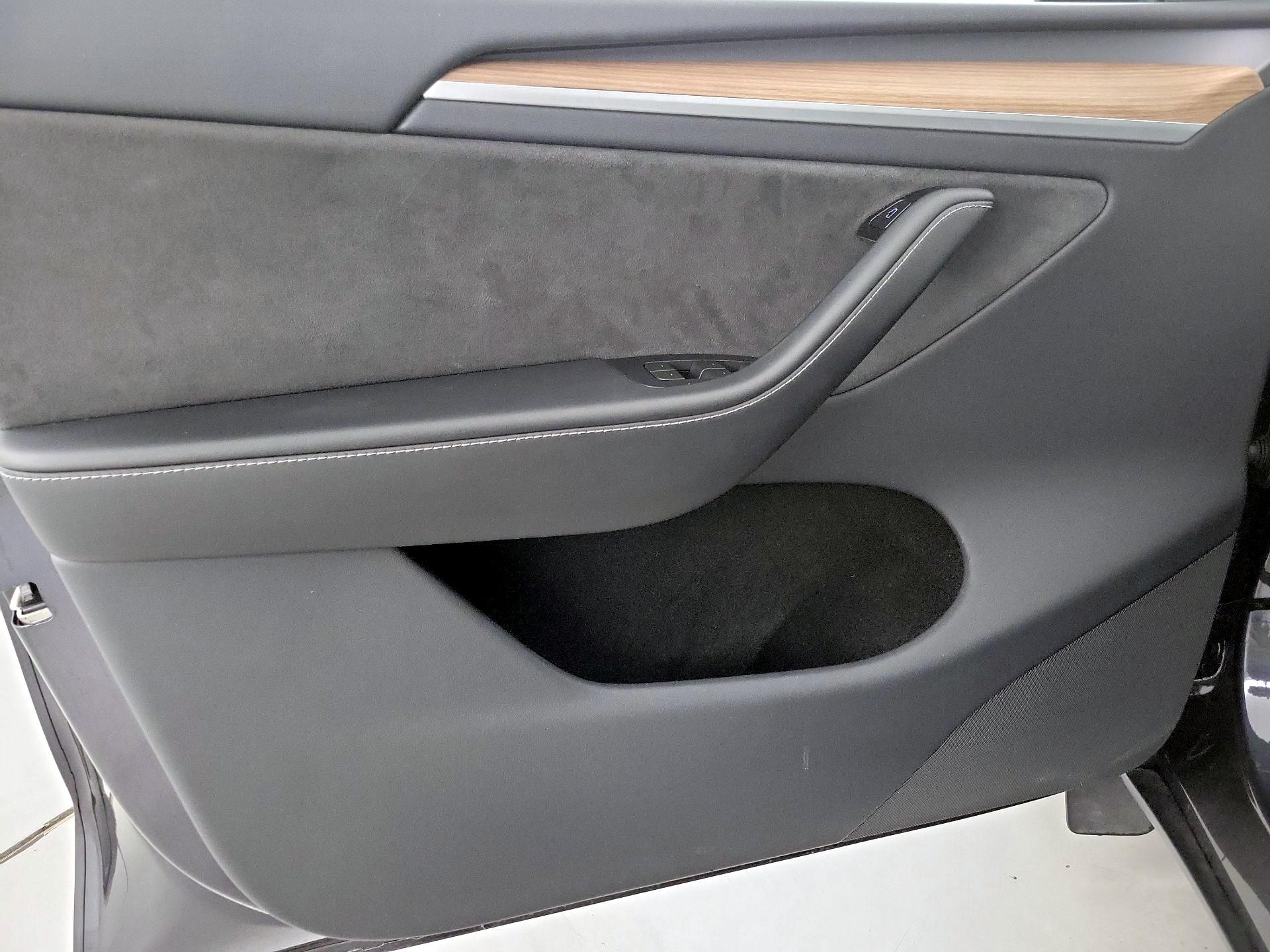 Thumbnail: 2024 Tesla Model Y - 12