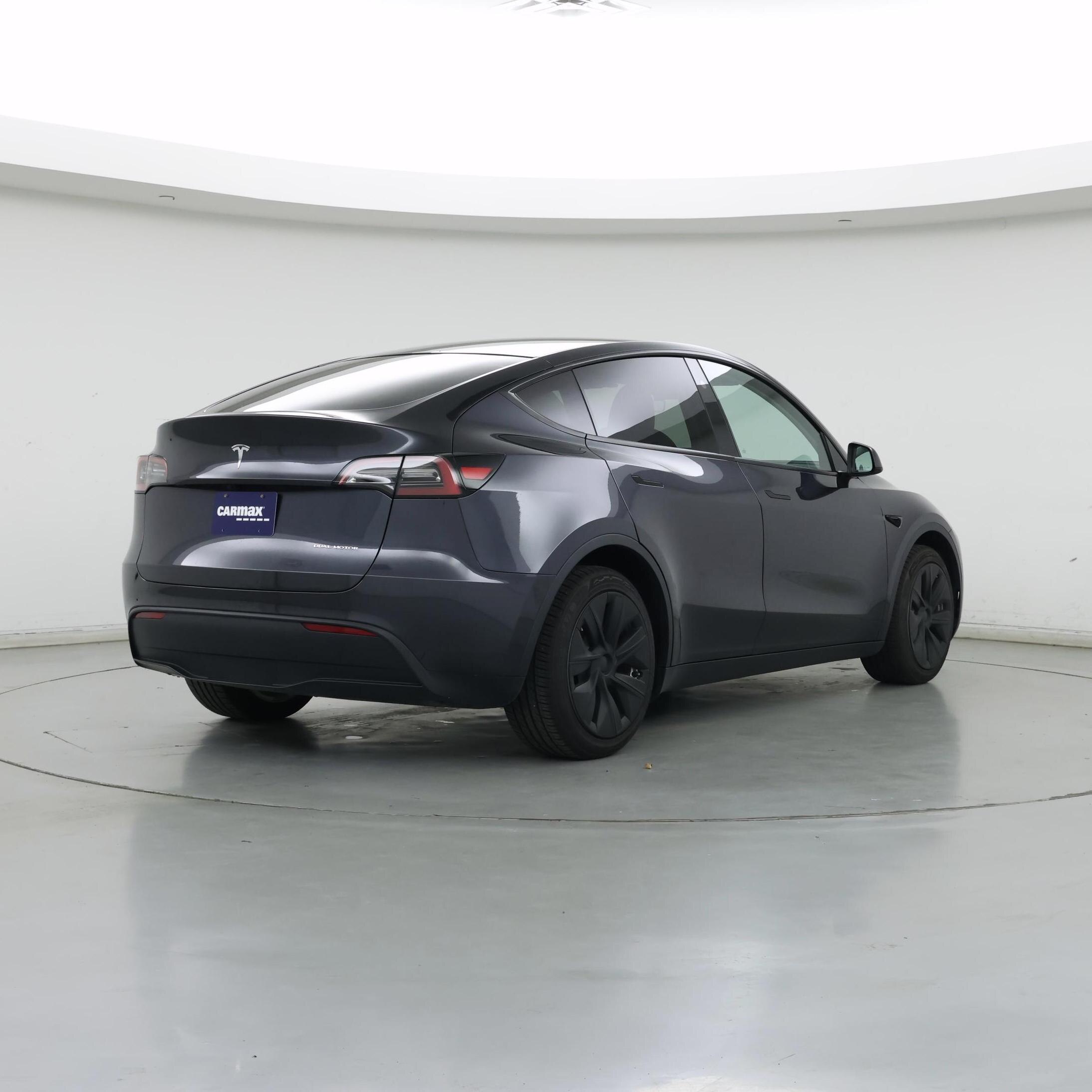 Thumbnail: 2024 Tesla Model Y - 8