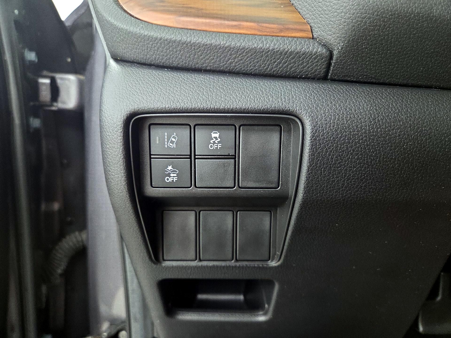 Thumbnail: 2018 Honda CR-V - 13