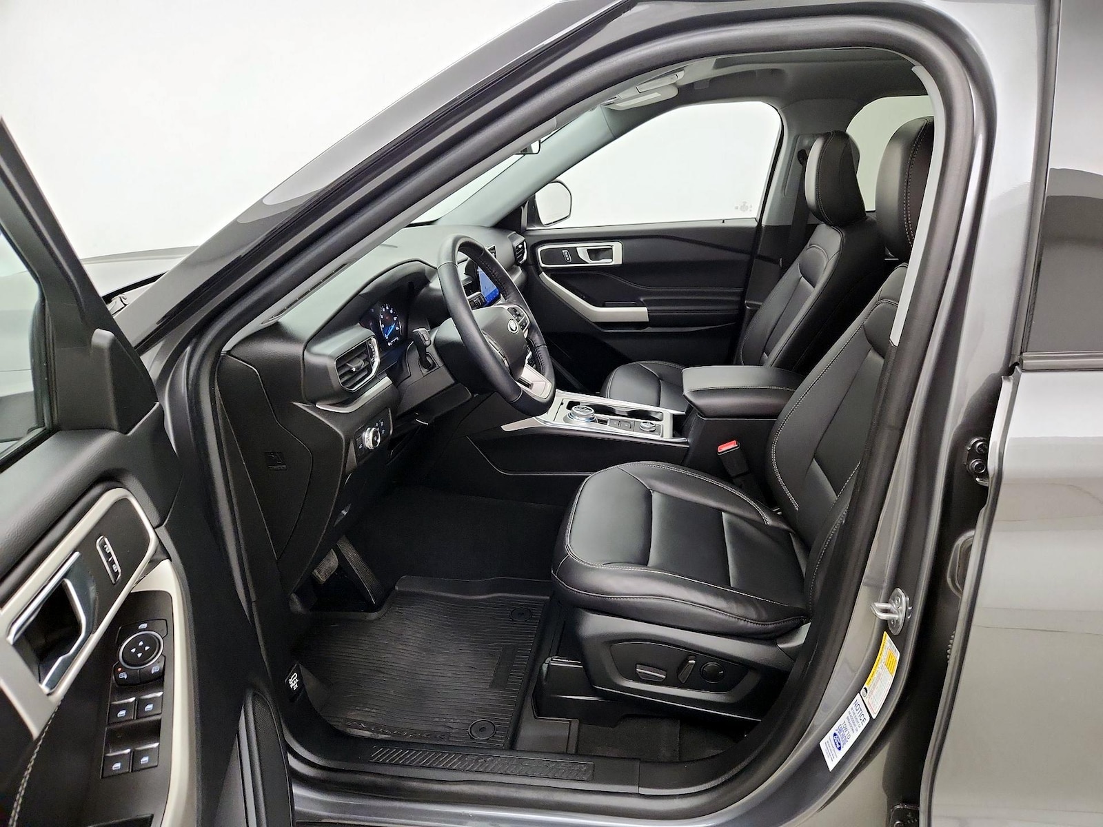 2022 Ford Explorer XLT - Photo 12