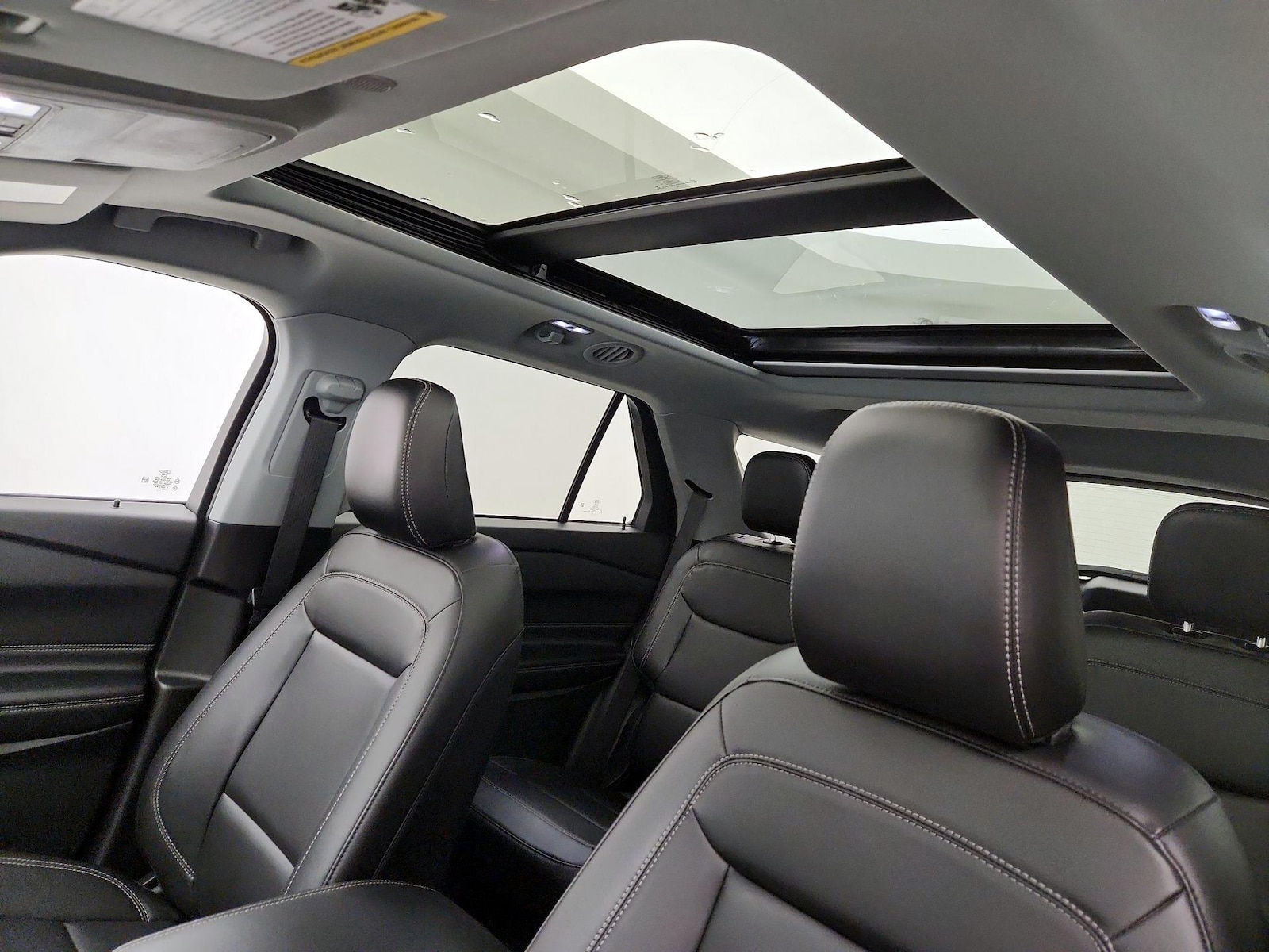 2022 Ford Explorer XLT - Photo 21