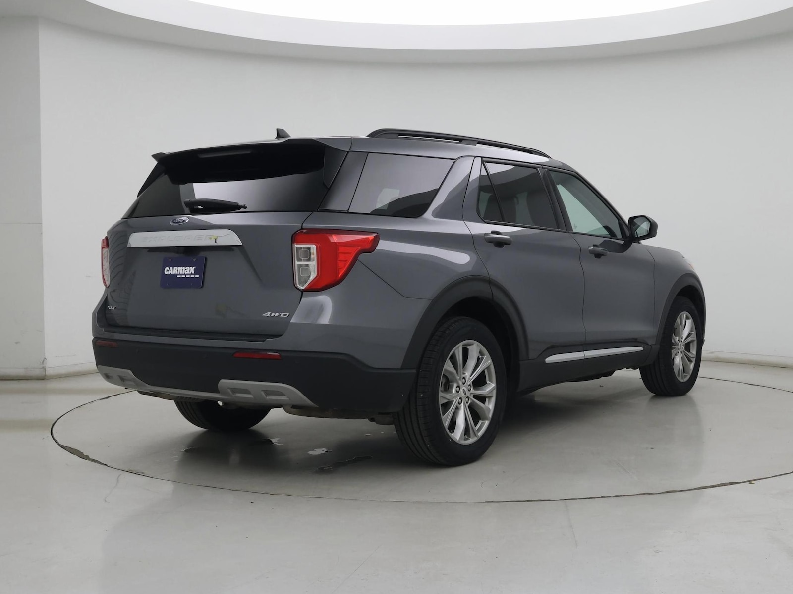 2022 Ford Explorer XLT - Photo 9