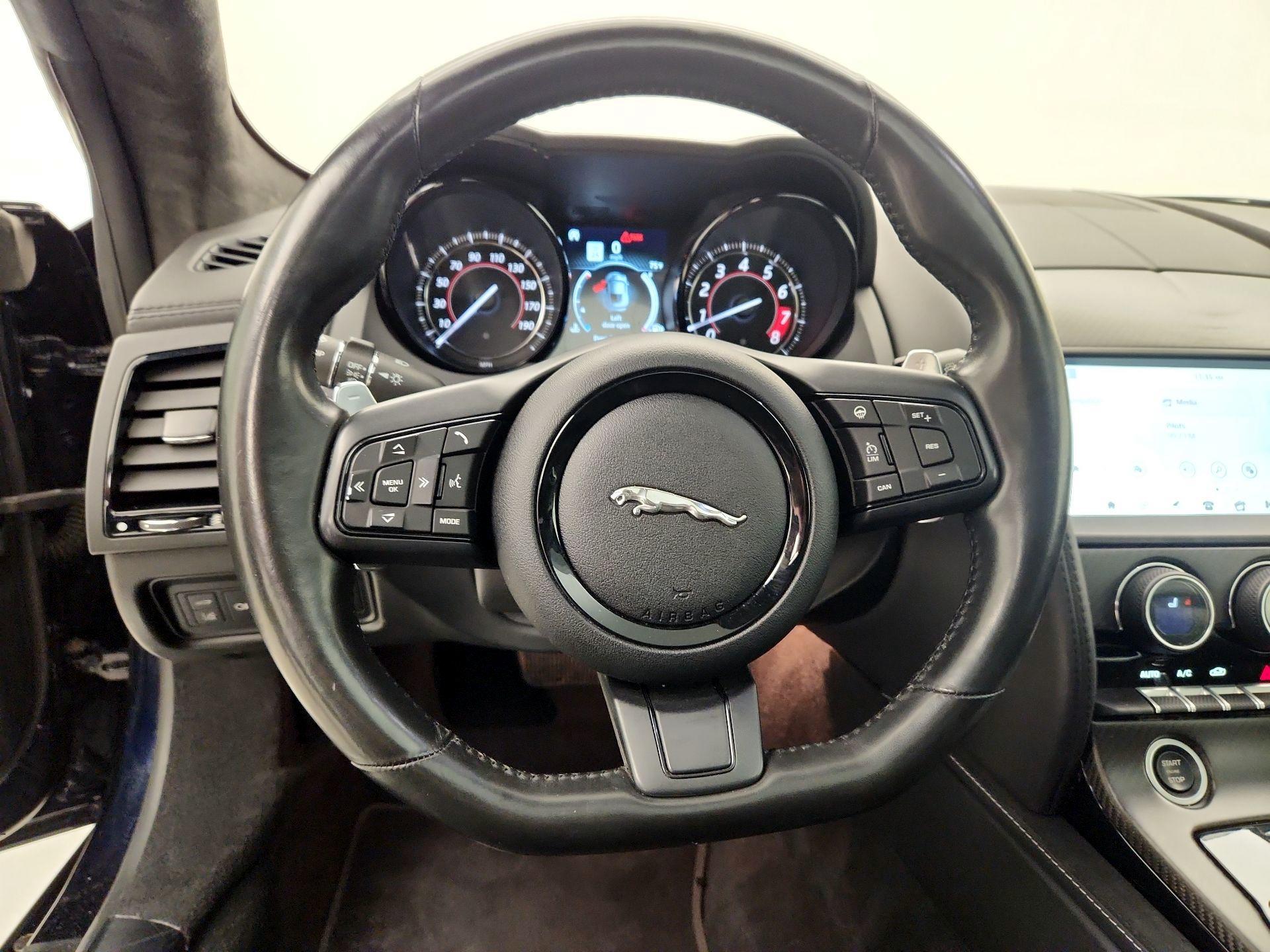 Thumbnail: 2020 Jaguar F-Type - 10