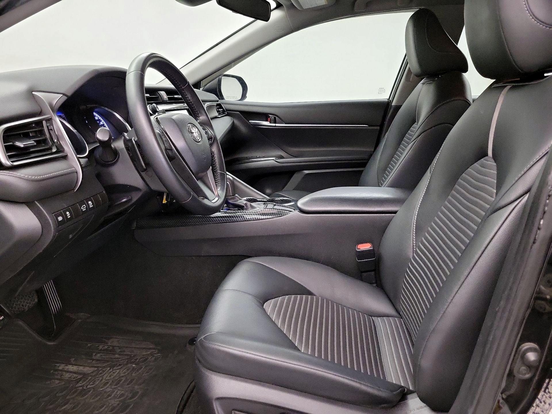 Thumbnail: 2019 Toyota Camry - 11