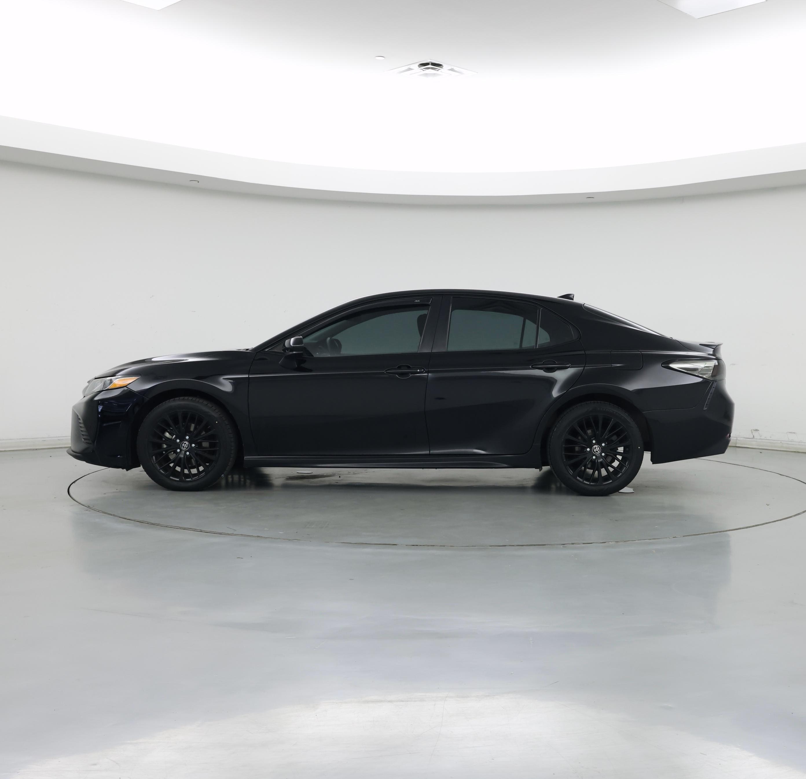 Thumbnail: 2019 Toyota Camry - 3