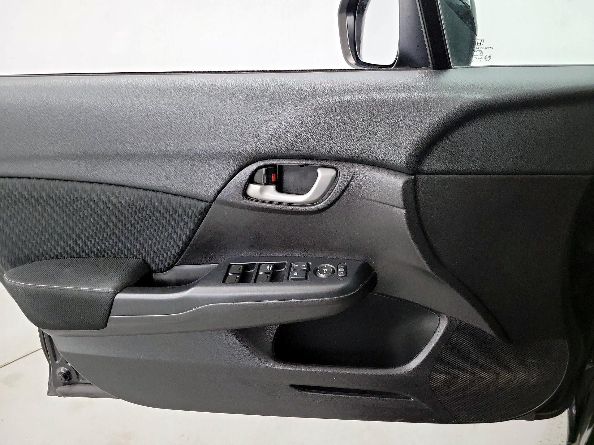 Thumbnail: 2015 Honda Civic - 12