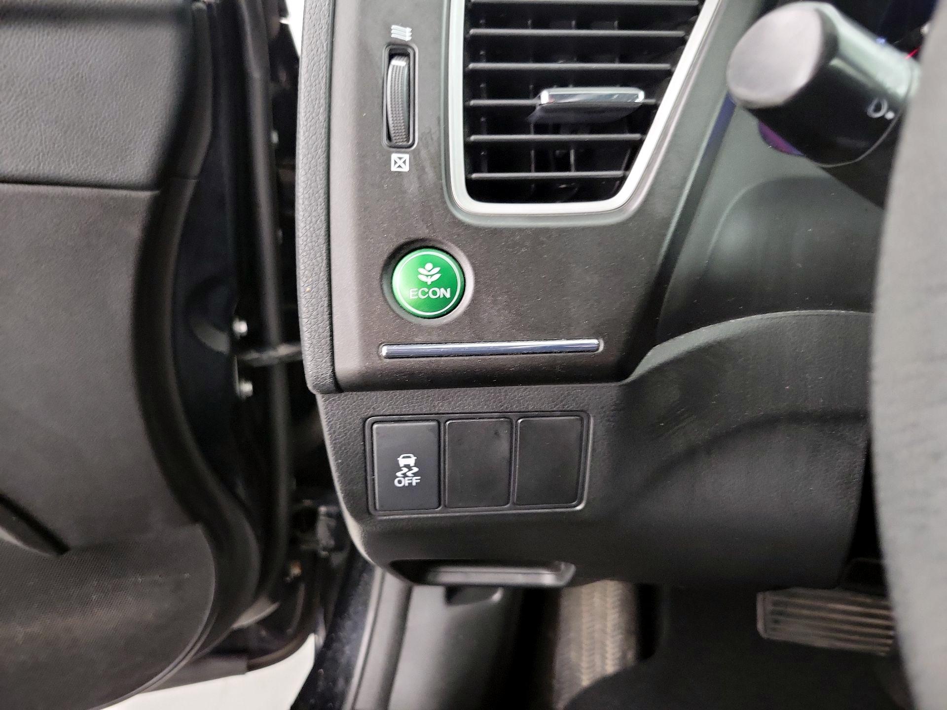 Thumbnail: 2015 Honda Civic - 13