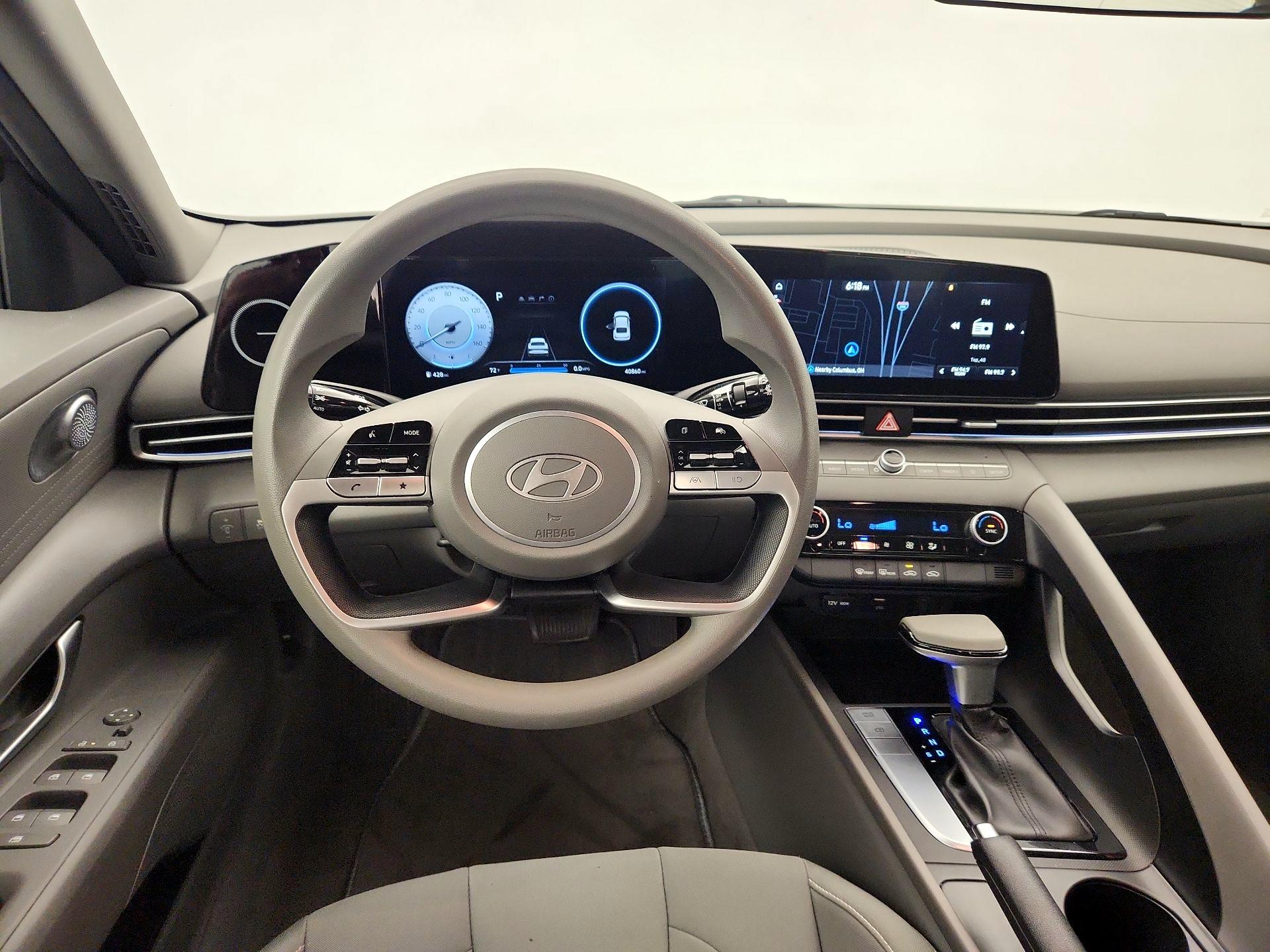 Thumbnail: 2024 Hyundai Elantra - 10