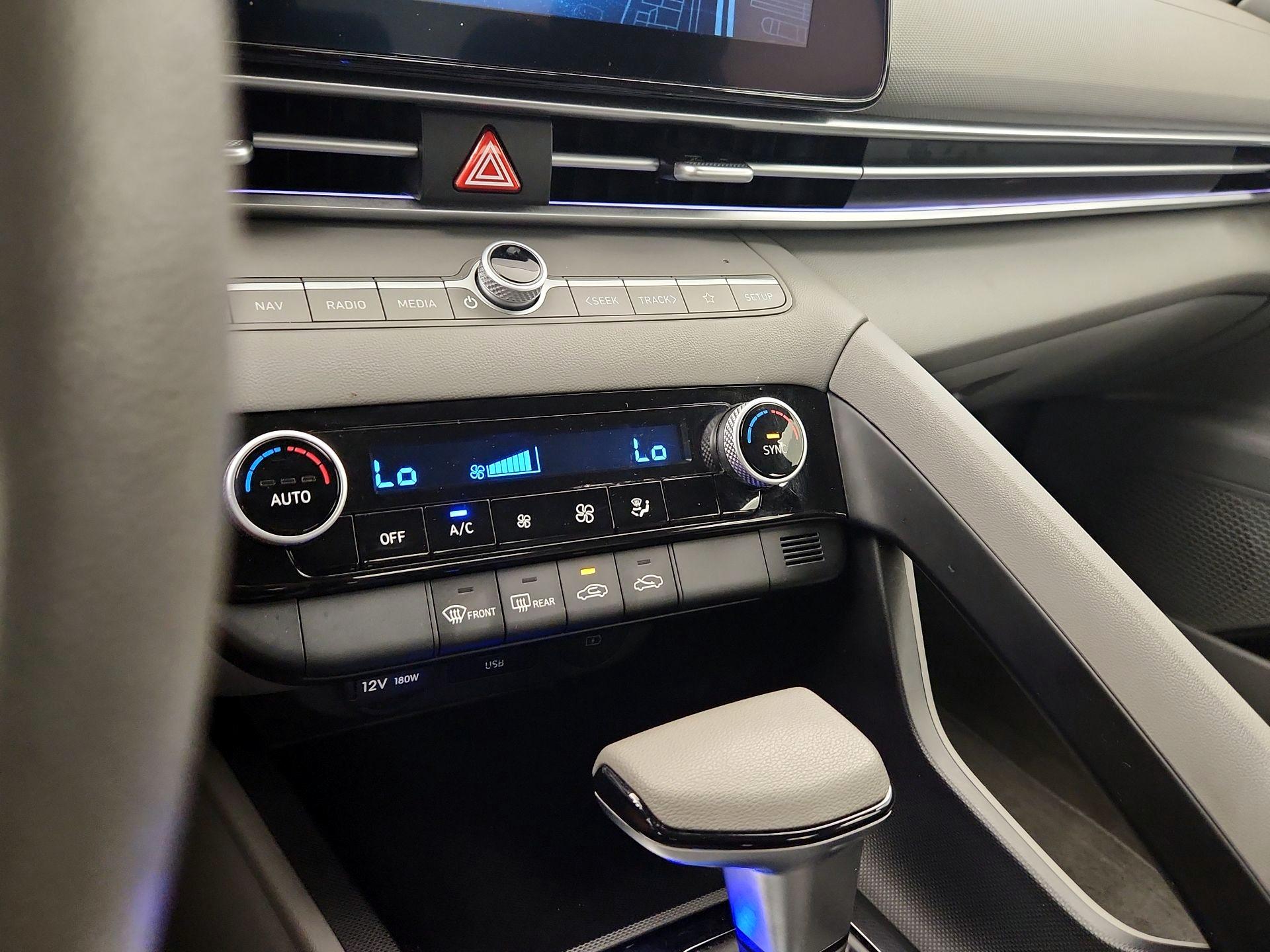 Thumbnail: 2024 Hyundai Elantra - 16