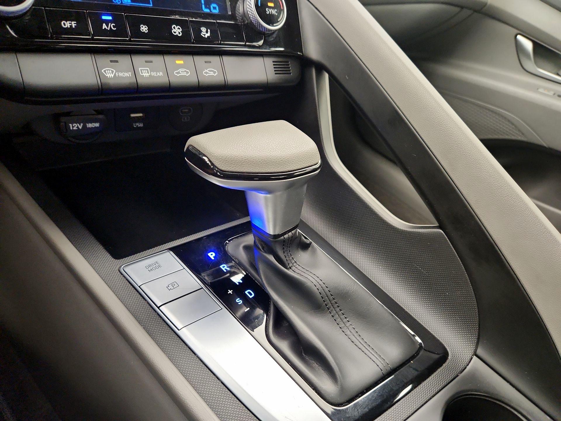 Thumbnail: 2024 Hyundai Elantra - 17