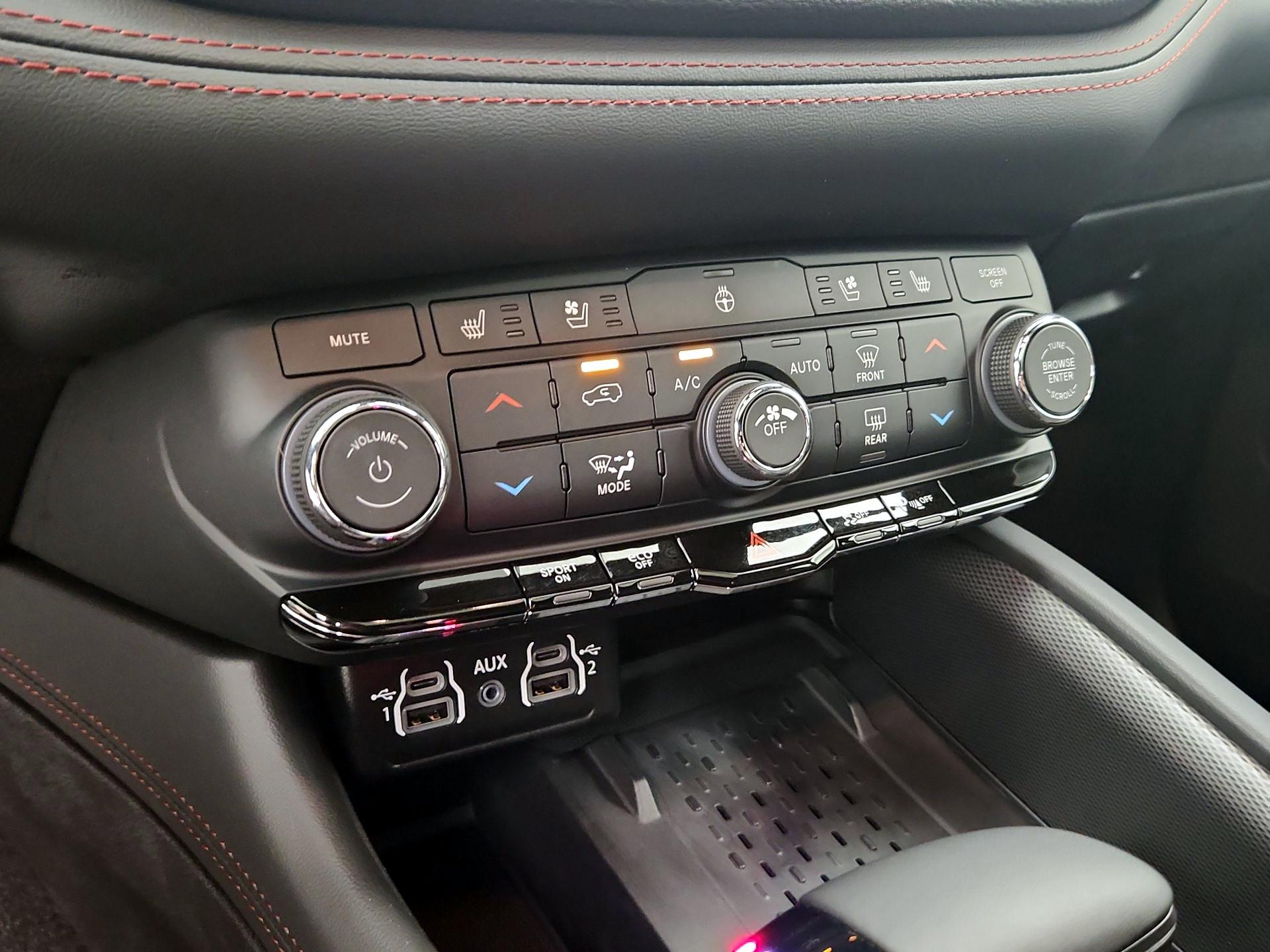 Thumbnail: 2026 Dodge Durango - 17