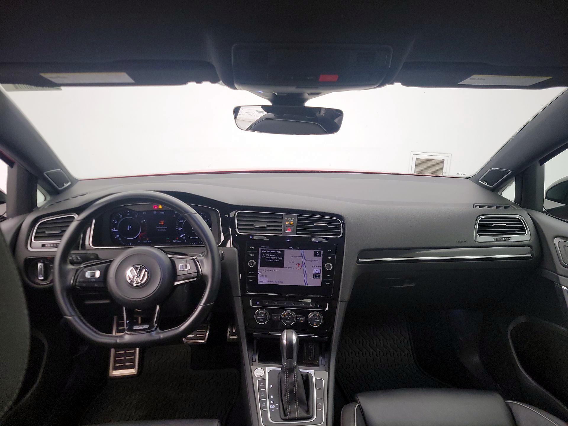 Thumbnail: 2018 Volkswagen Golf - 9
