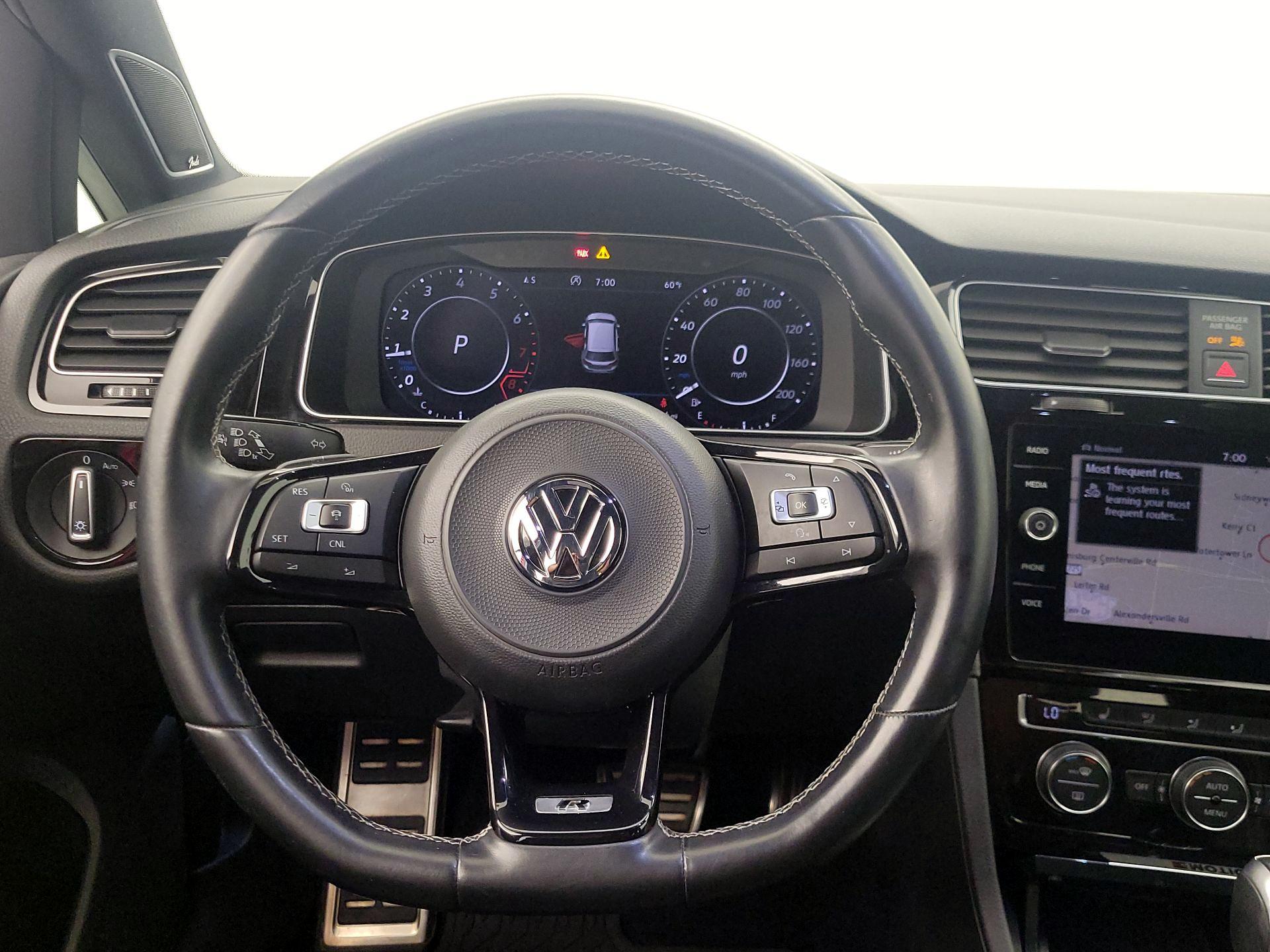 Thumbnail: 2018 Volkswagen Golf - 10