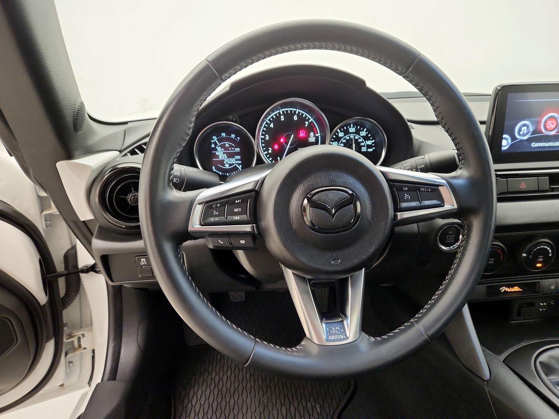 Thumbnail: 2023 Mazda MX-5 Miata - 10