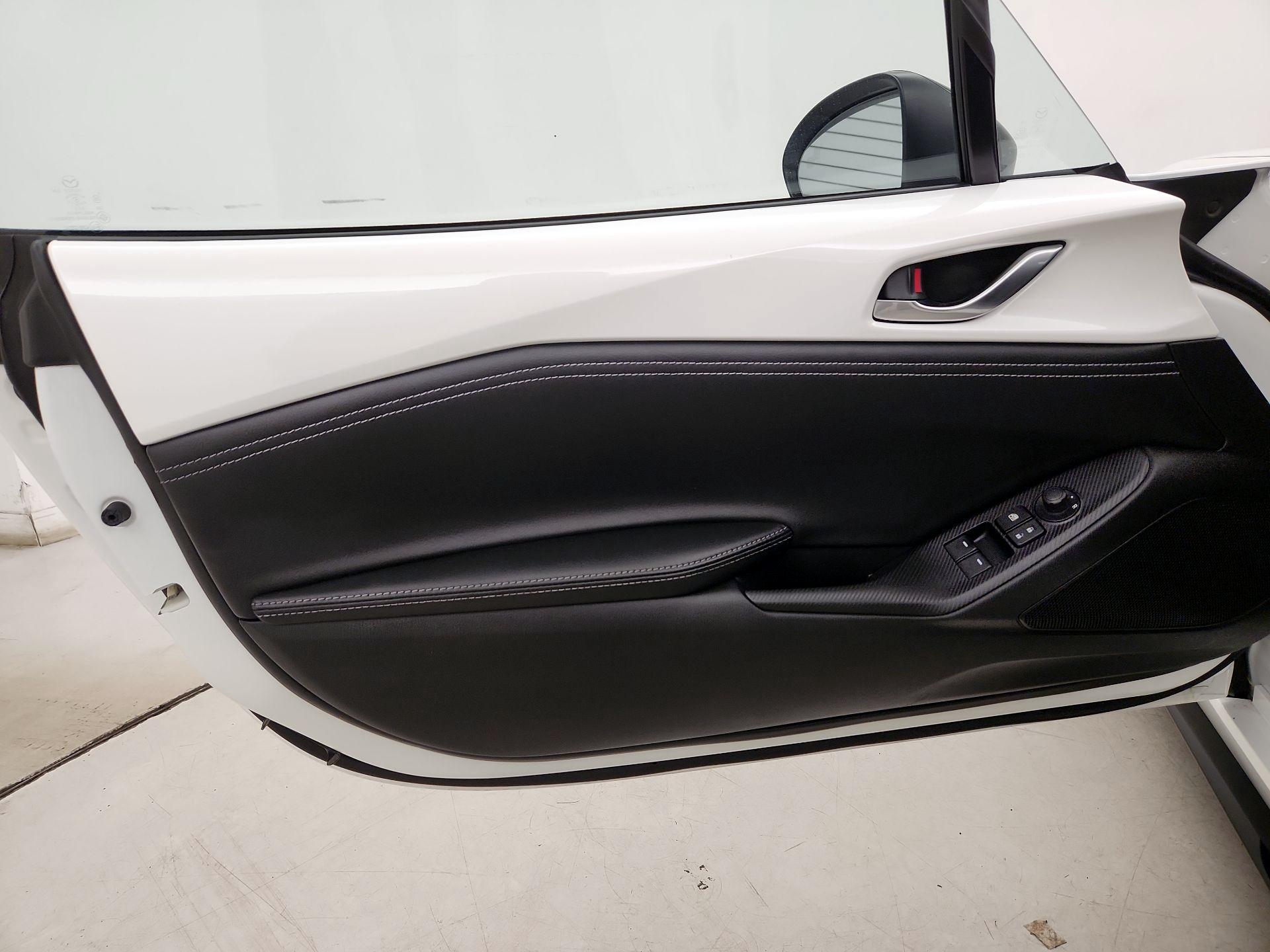 Thumbnail: 2023 Mazda MX-5 Miata - 12