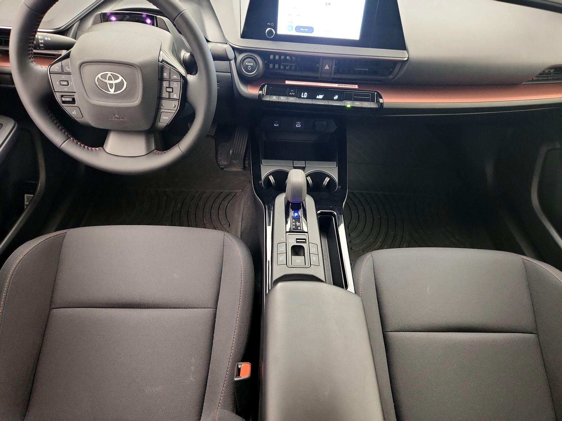 Thumbnail: 2023 Toyota Prius Prime - 9