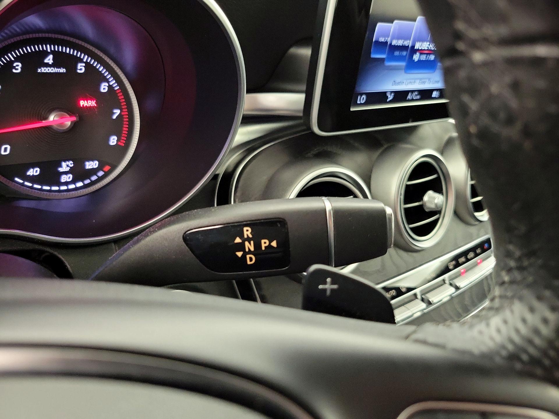 Thumbnail: 2015 Mercedes-Benz C-Class - 16