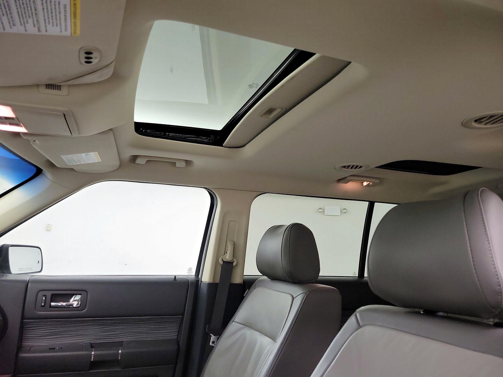 Thumbnail: 2019 Ford Flex - 19