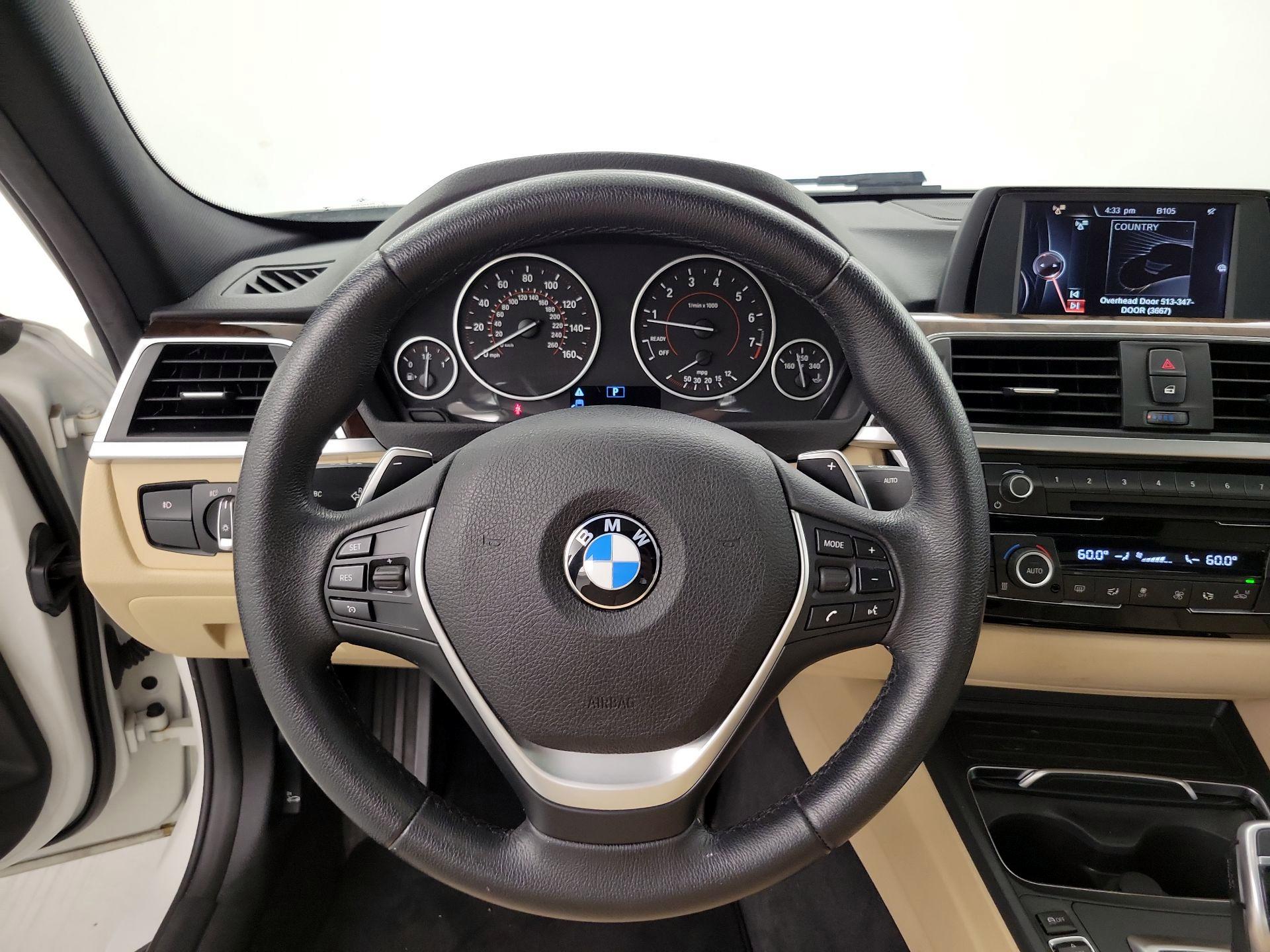 Thumbnail: 2017 BMW 3 Series - 10