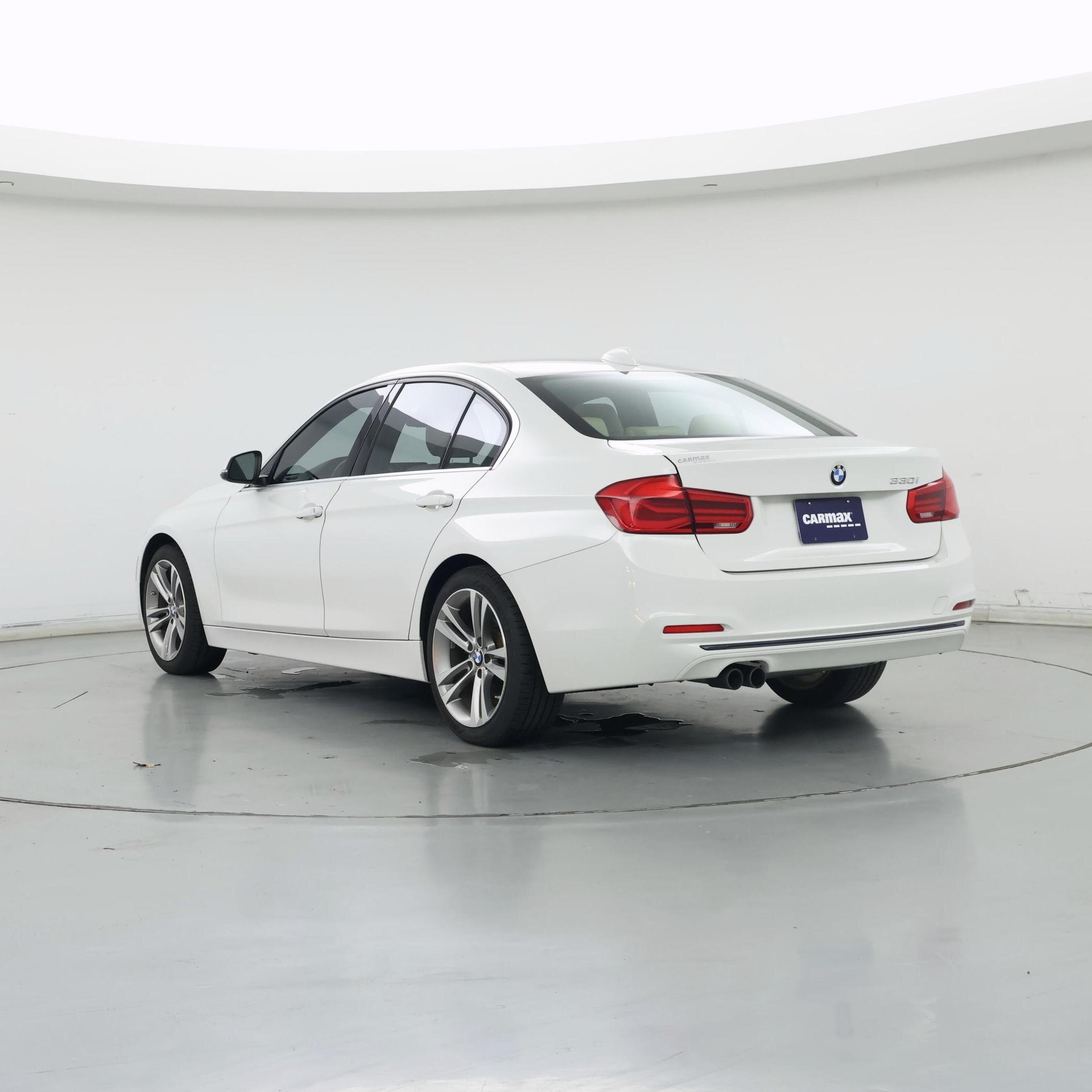 Thumbnail: 2017 BMW 3 Series - 2