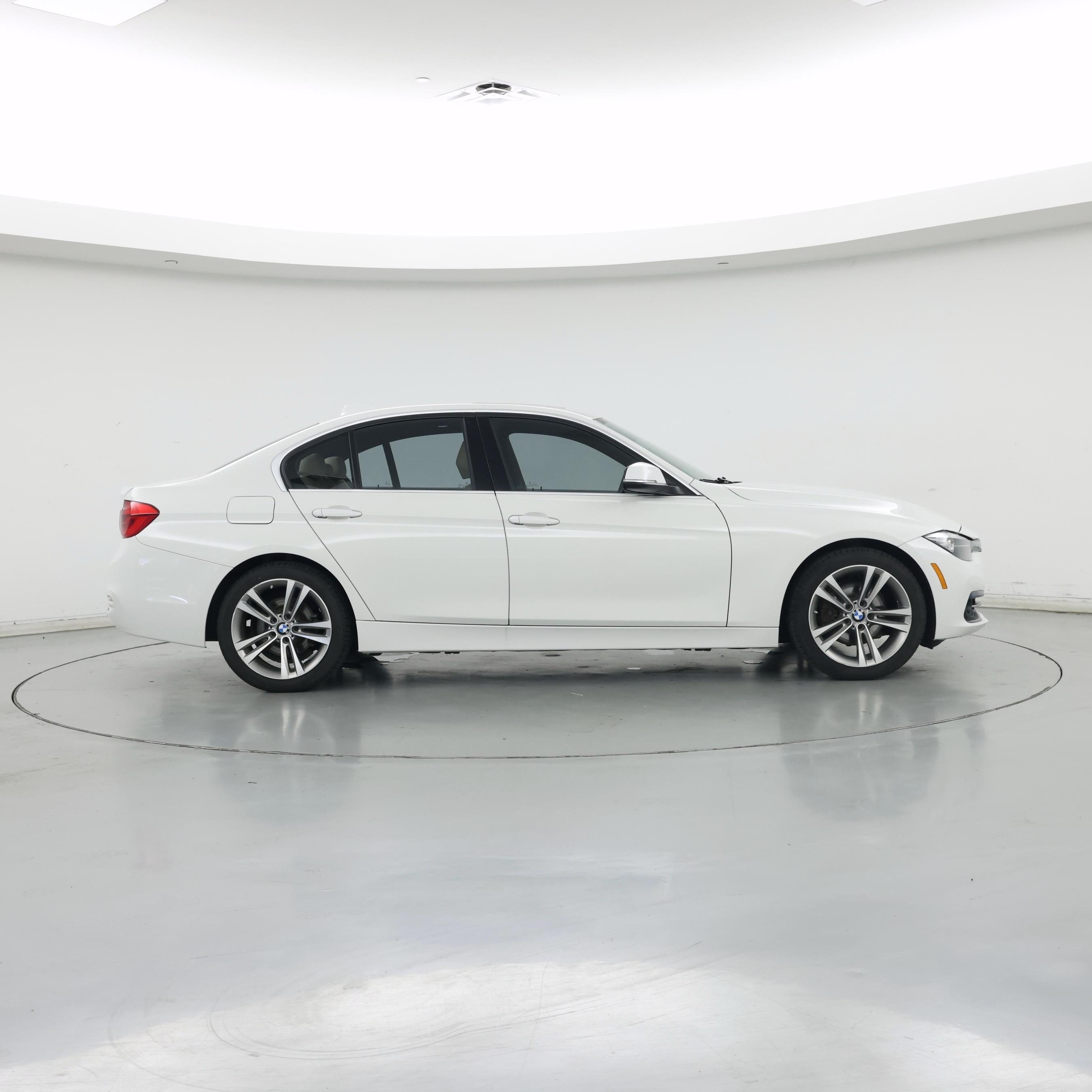 Thumbnail: 2017 BMW 3 Series - 7